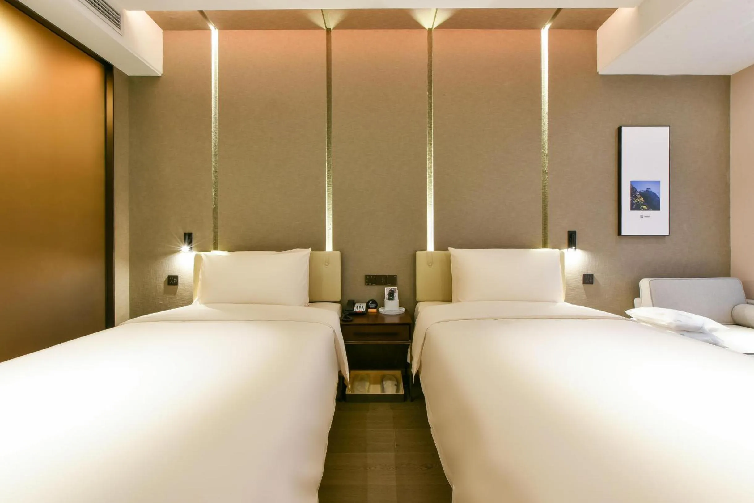 Bed in Atour Hotel Wangjing SOHO