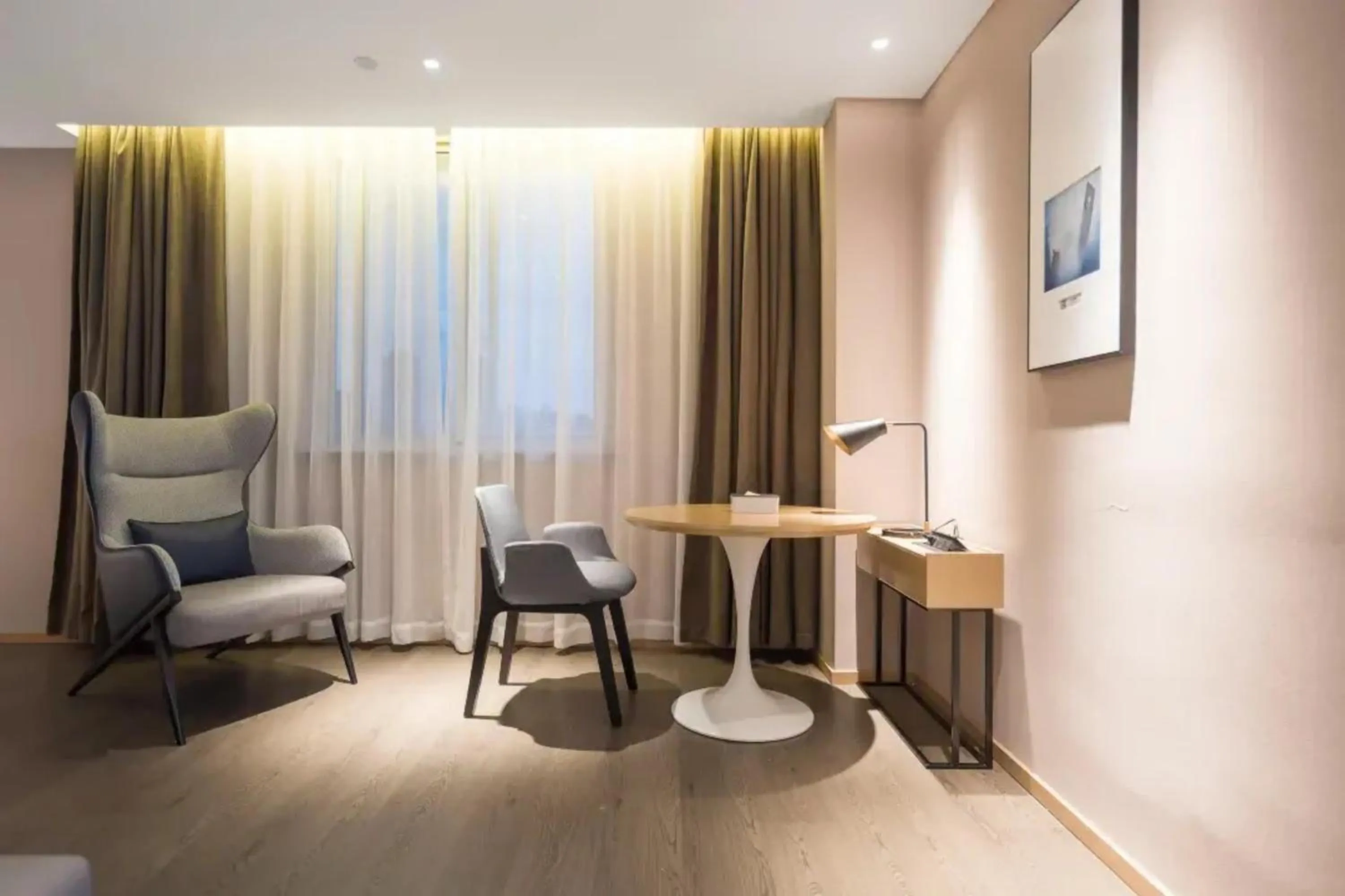 Seating area in Atour Hotel Shanghai Caohejing