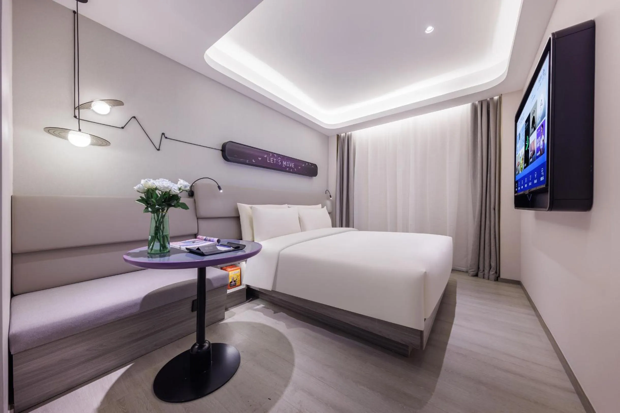 Bed in Atour Light Hotel Zhuguang Road Hongqiao National Exhibition and Convention Center