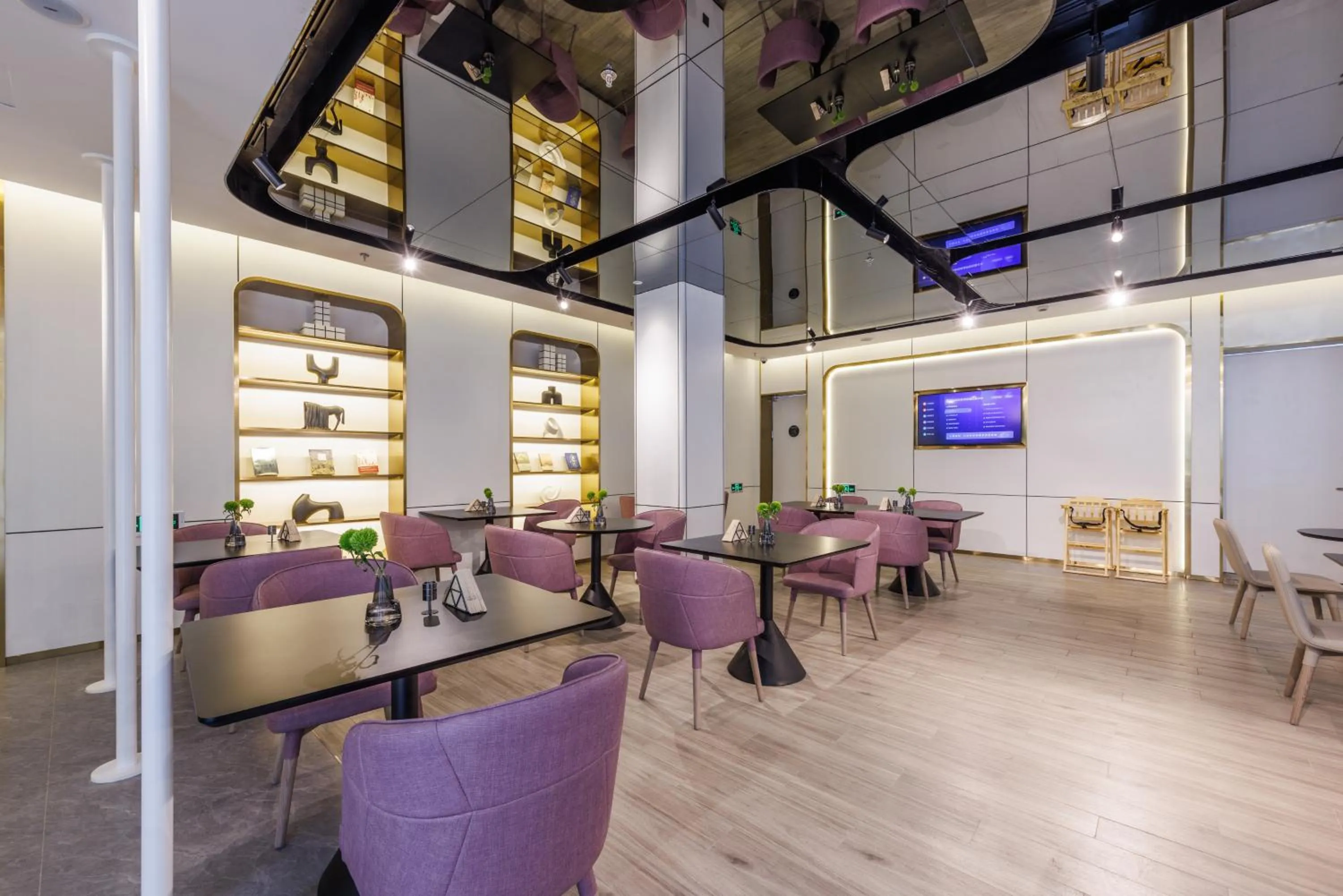 Breakfast in Atour Light Hotel Zhuguang Road Hongqiao National Exhibition and Convention Center