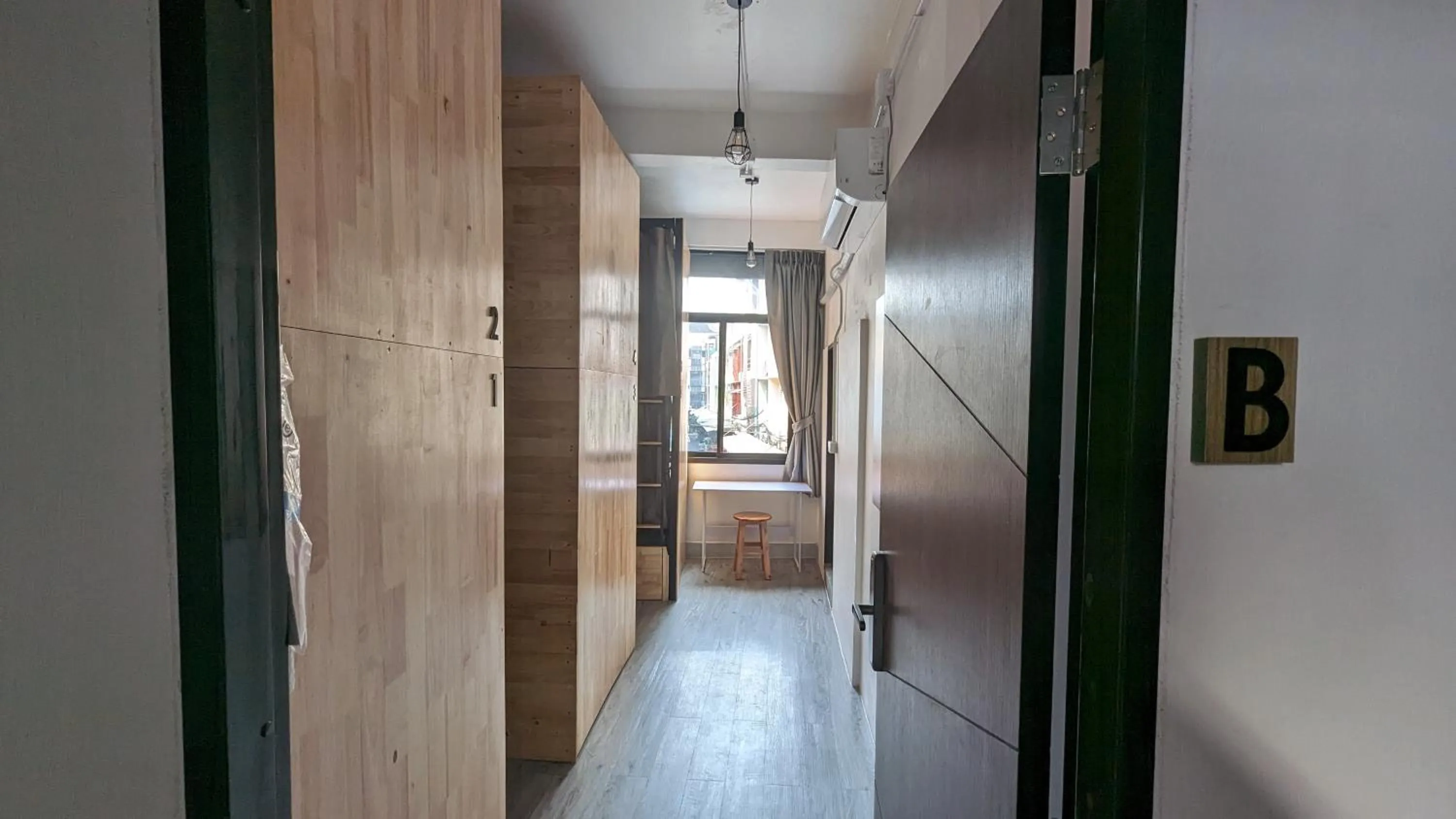 Bed in Urban Jungle Social