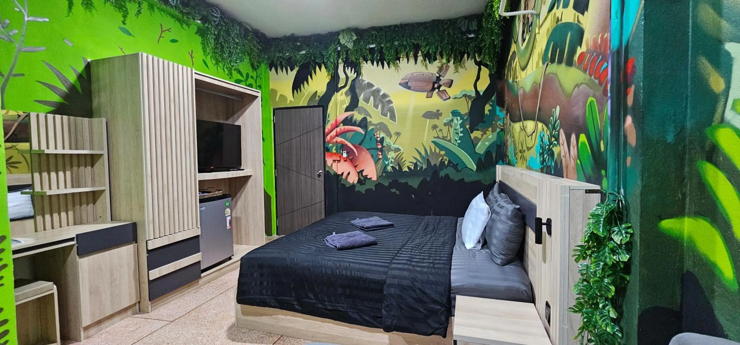 Bedroom, Bed in Urban Jungle Social