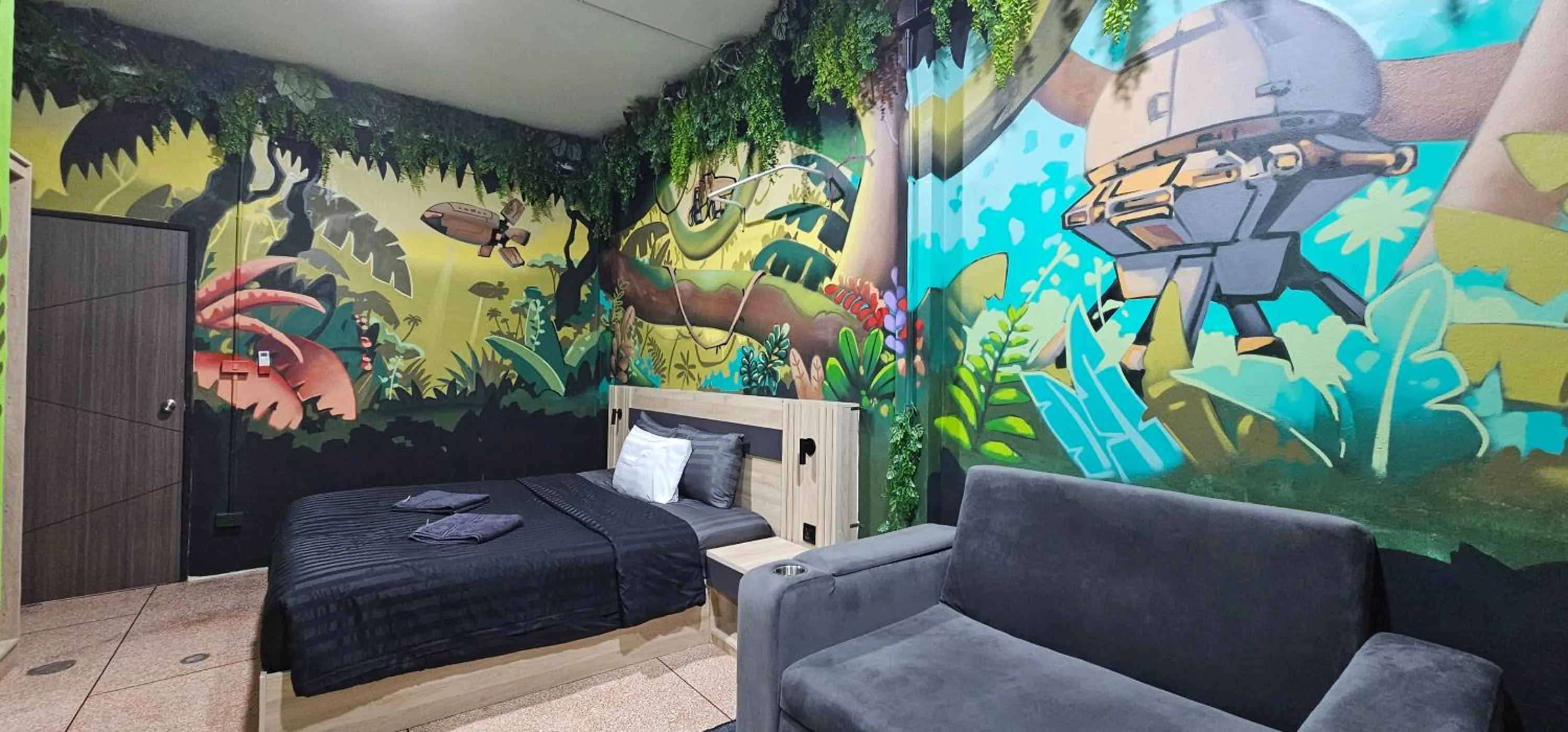 Bedroom in Urban Jungle Social