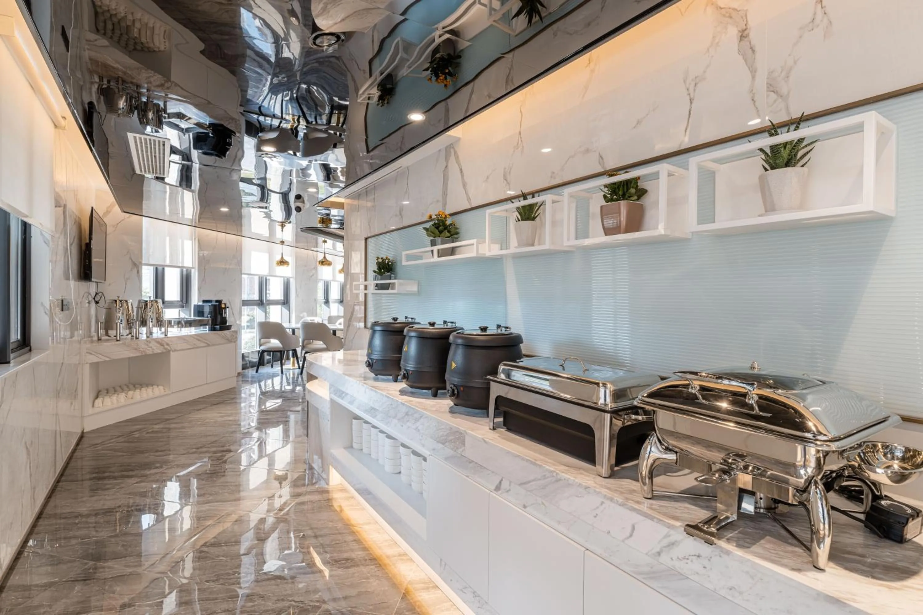 Breakfast in Atour Hotel Hangzhou Qianjiang Century City International Expo Center