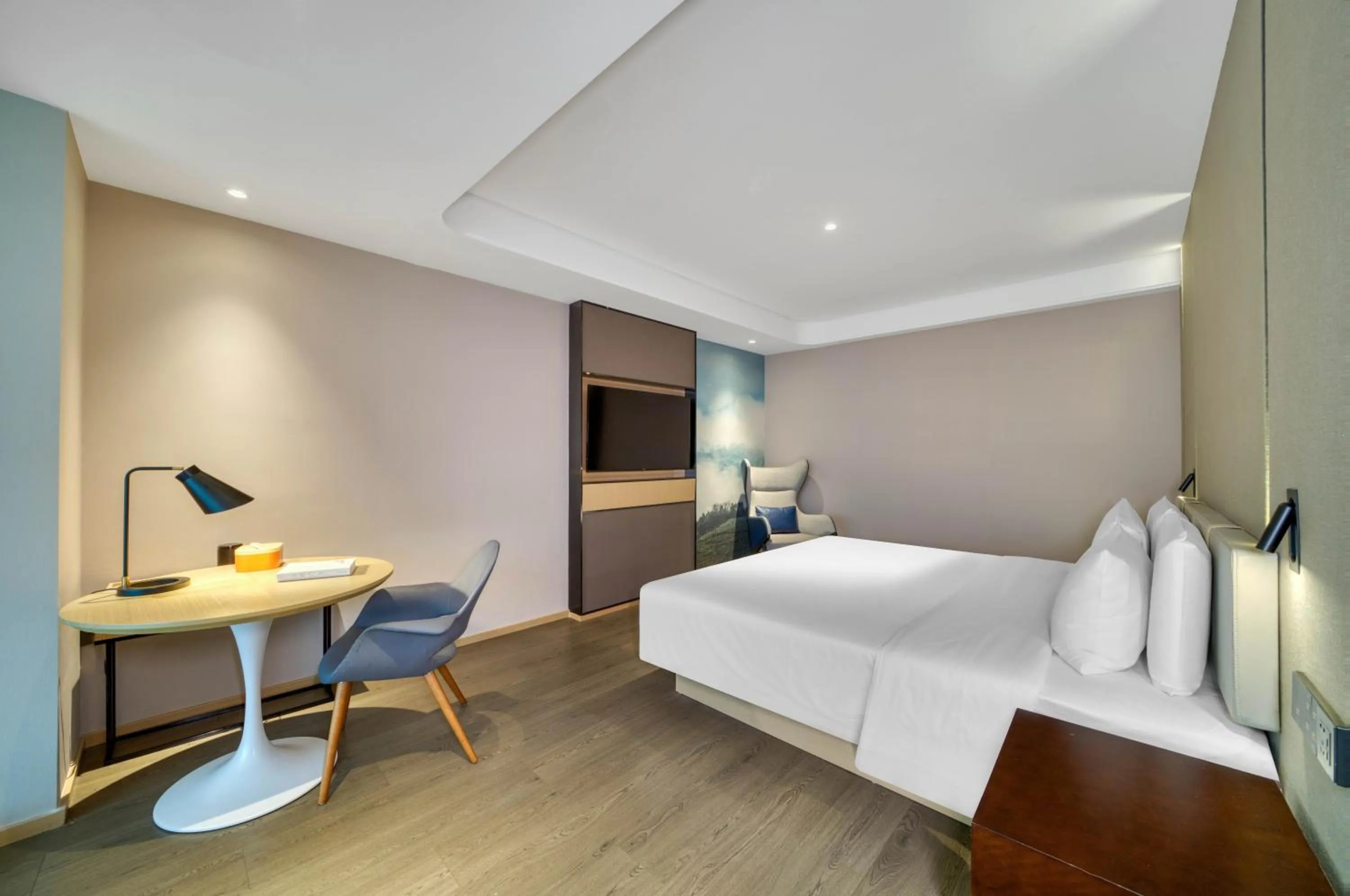 Bed in Atour Hotel Hangzhou Huanglong Wanke Xueyuan Road