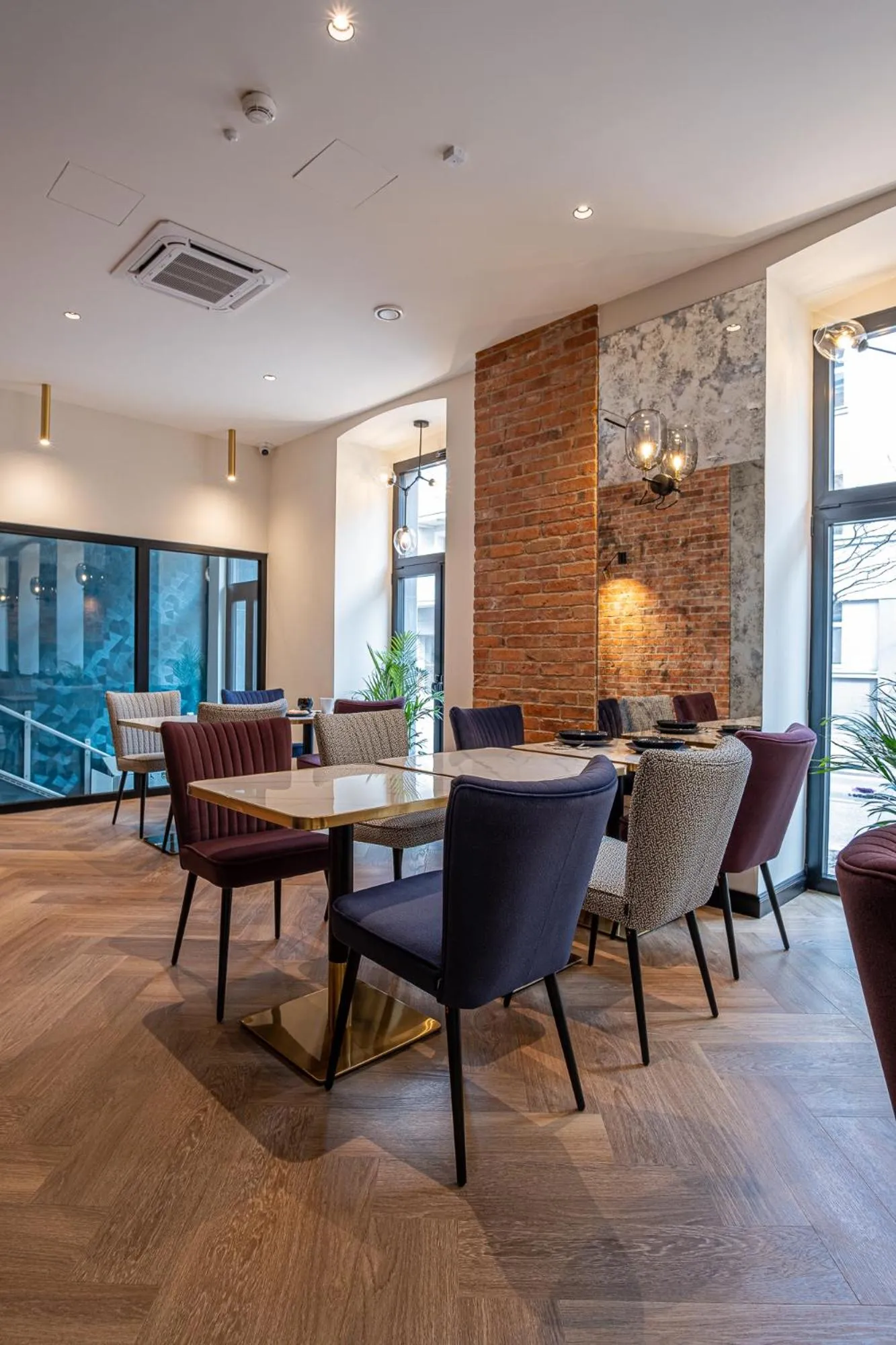 Restaurant/places to eat in Carvala Boutique Apartments