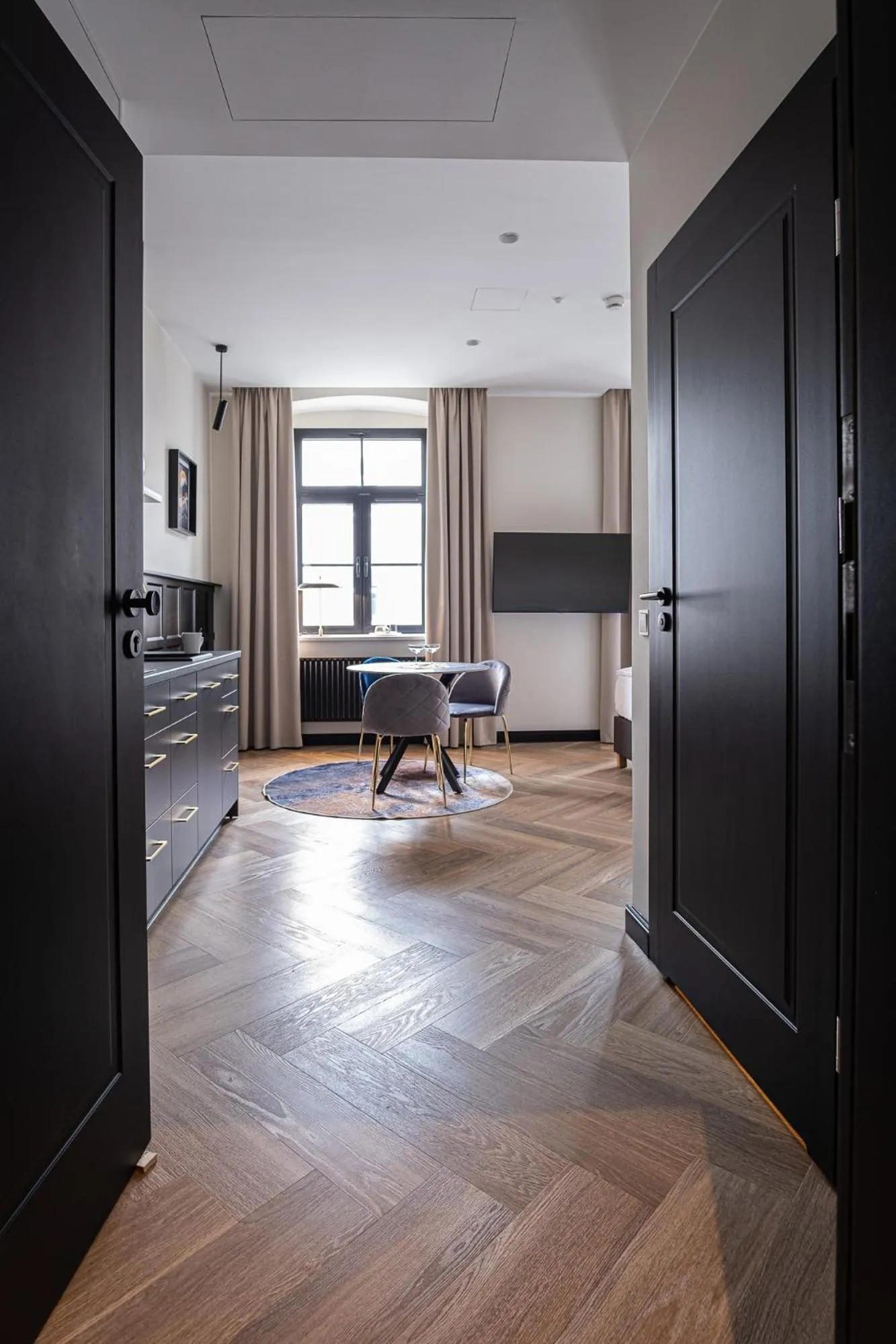 TV and multimedia in Carvala Boutique Apartments