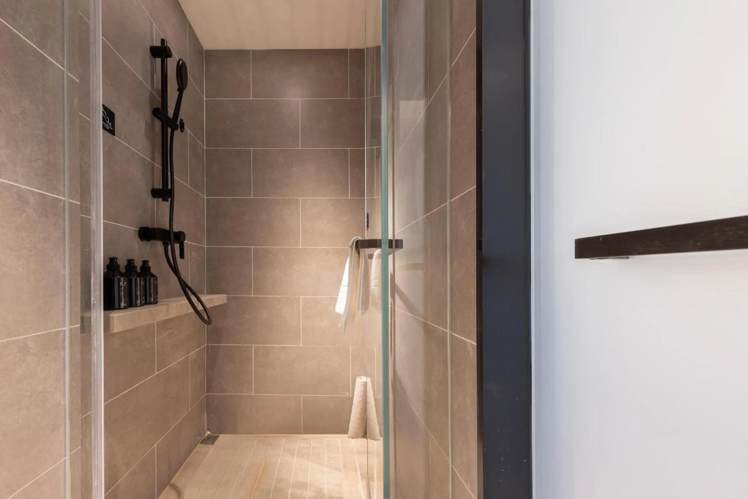 Atour Hotel Hangzhou Xiaoshan South Railway Station Xiaoshan Road