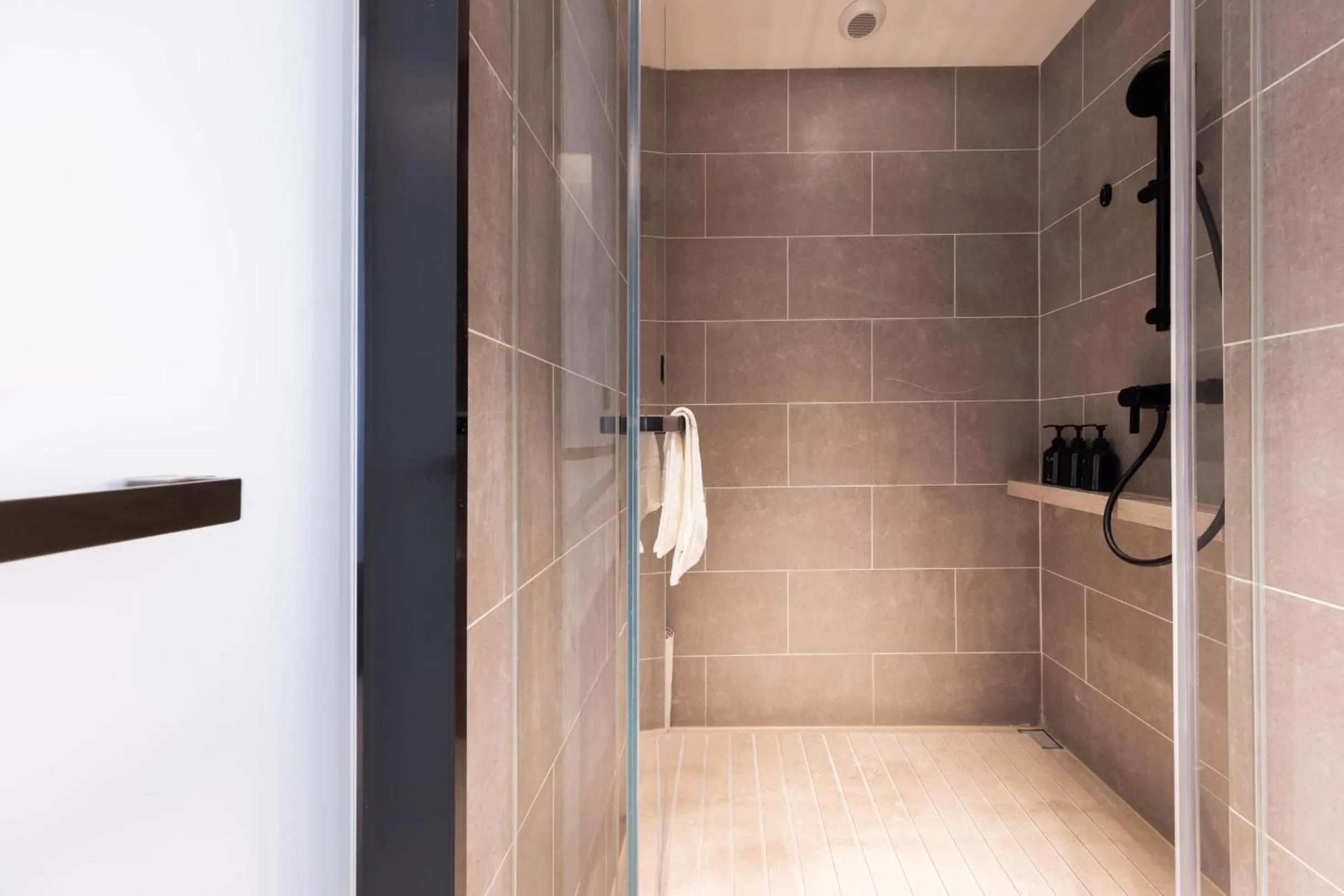 Atour Hotel Hangzhou Xiaoshan South Railway Station Xiaoshan Road