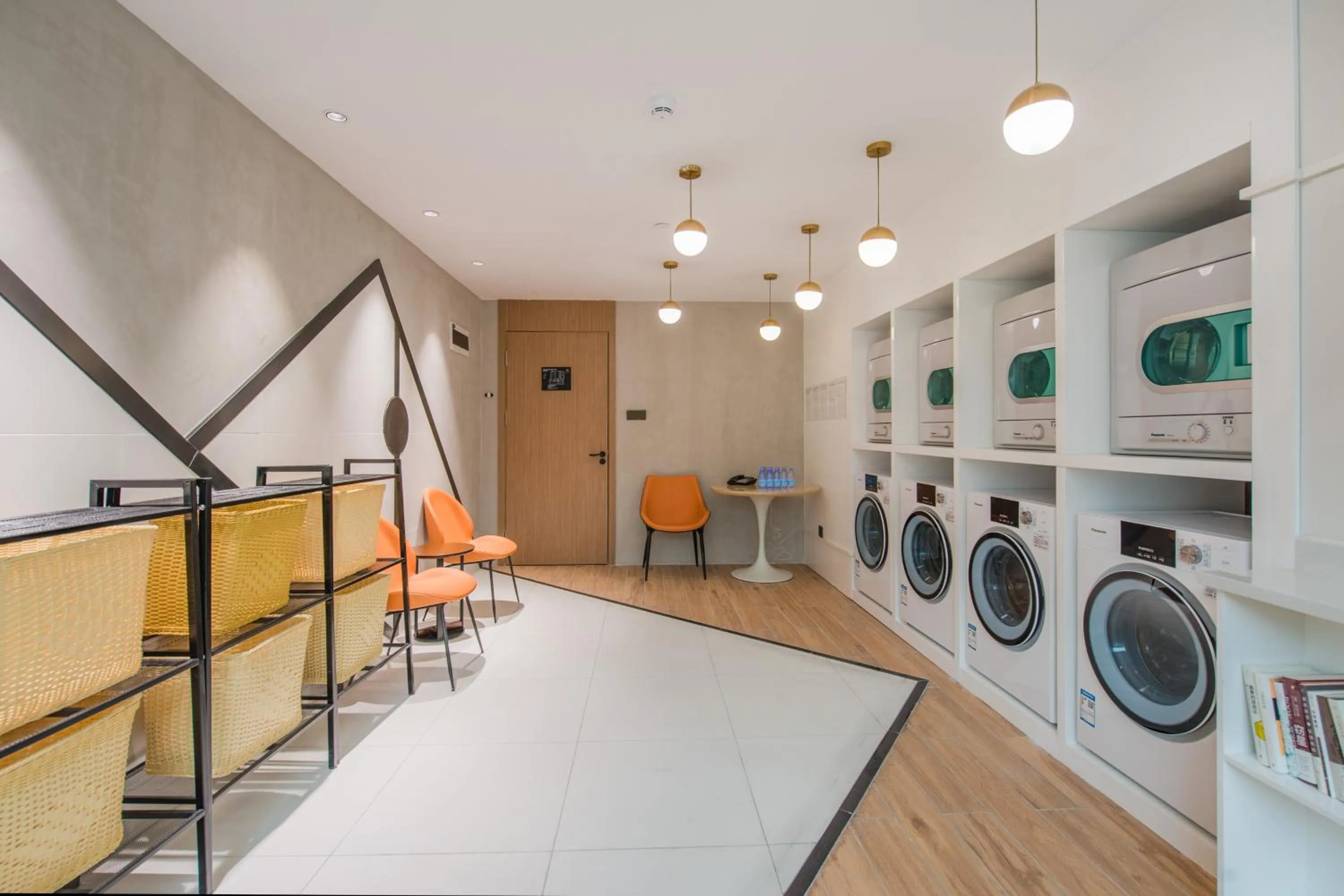 laundry in Atour Hotel Guangzhou Sanyuanli-Guangzhou Baiyun Railway-Fiee Self-Service Laundry