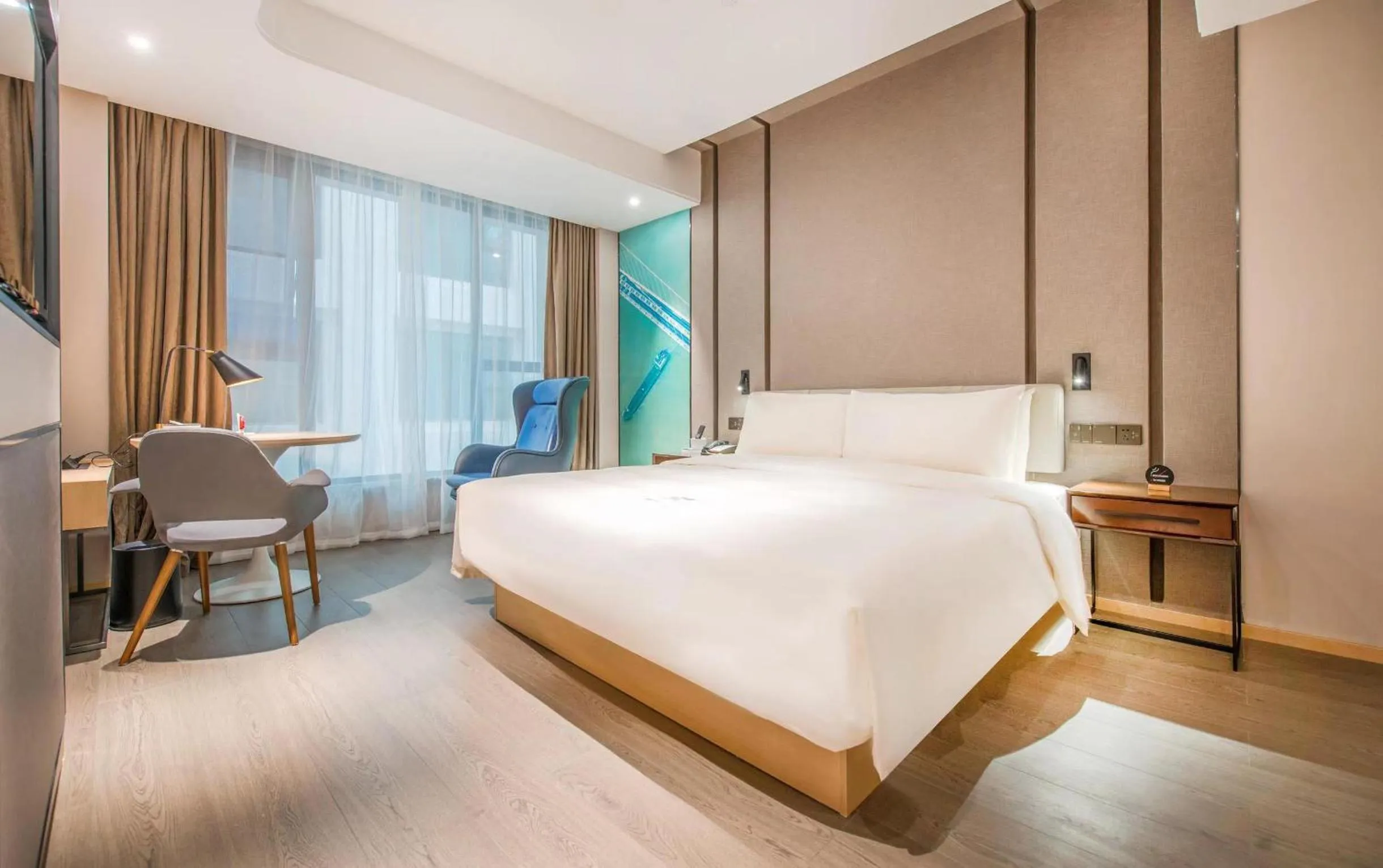 Bedroom, Bed in Atour Hotel Guangzhou Sanyuanli-Guangzhou Baiyun Railway-Fiee Self-Service Laundry