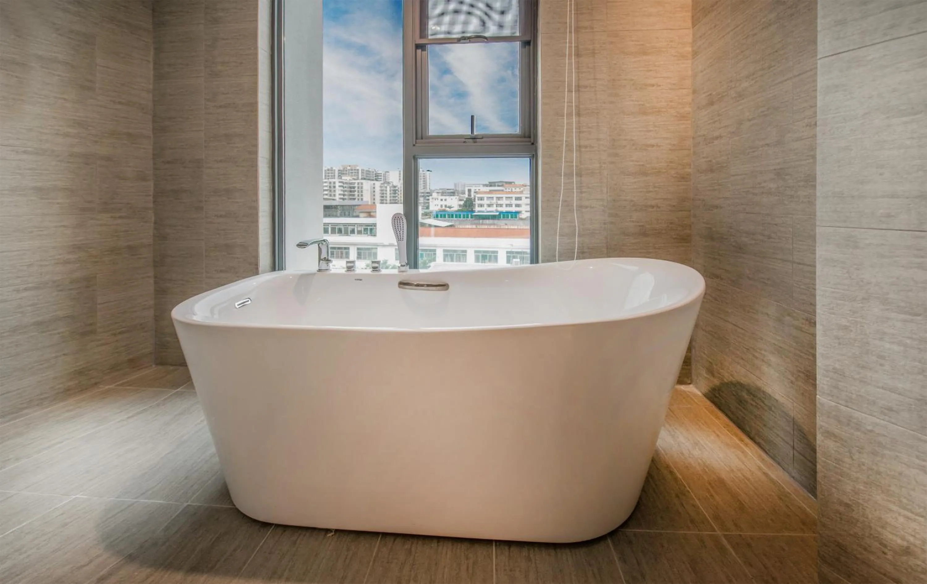 Hot Tub in Atour Hotel Guangzhou Sanyuanli-Guangzhou Baiyun Railway-Fiee Self-Service Laundry