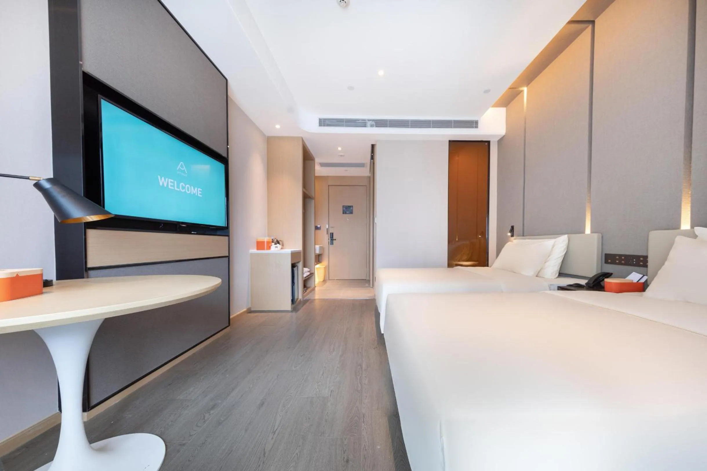 Bedroom, Bed in Atour Hotel Guangzhou South High-speed Railway Station