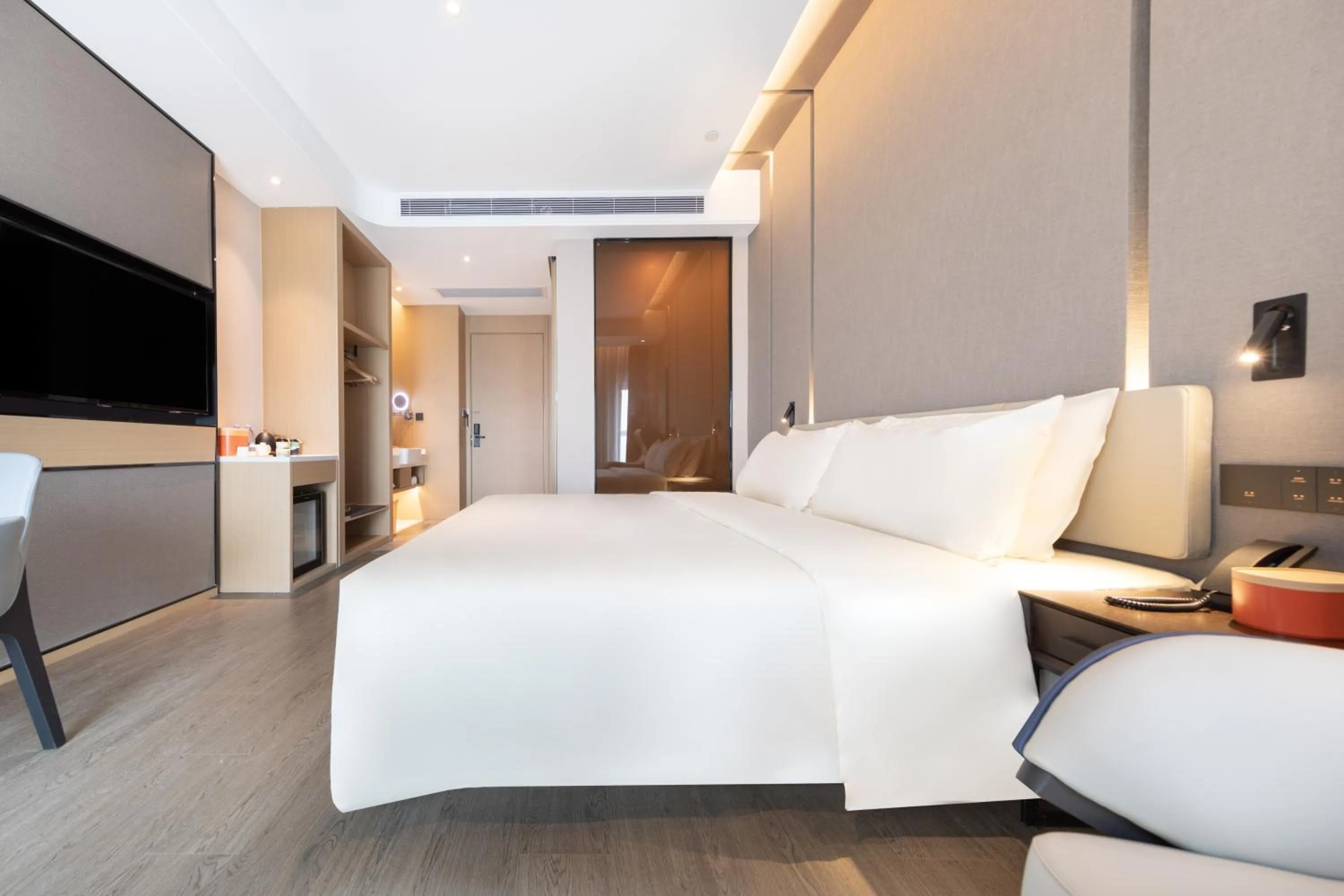 Bedroom, Bed in Atour Hotel Guangzhou South High-speed Railway Station