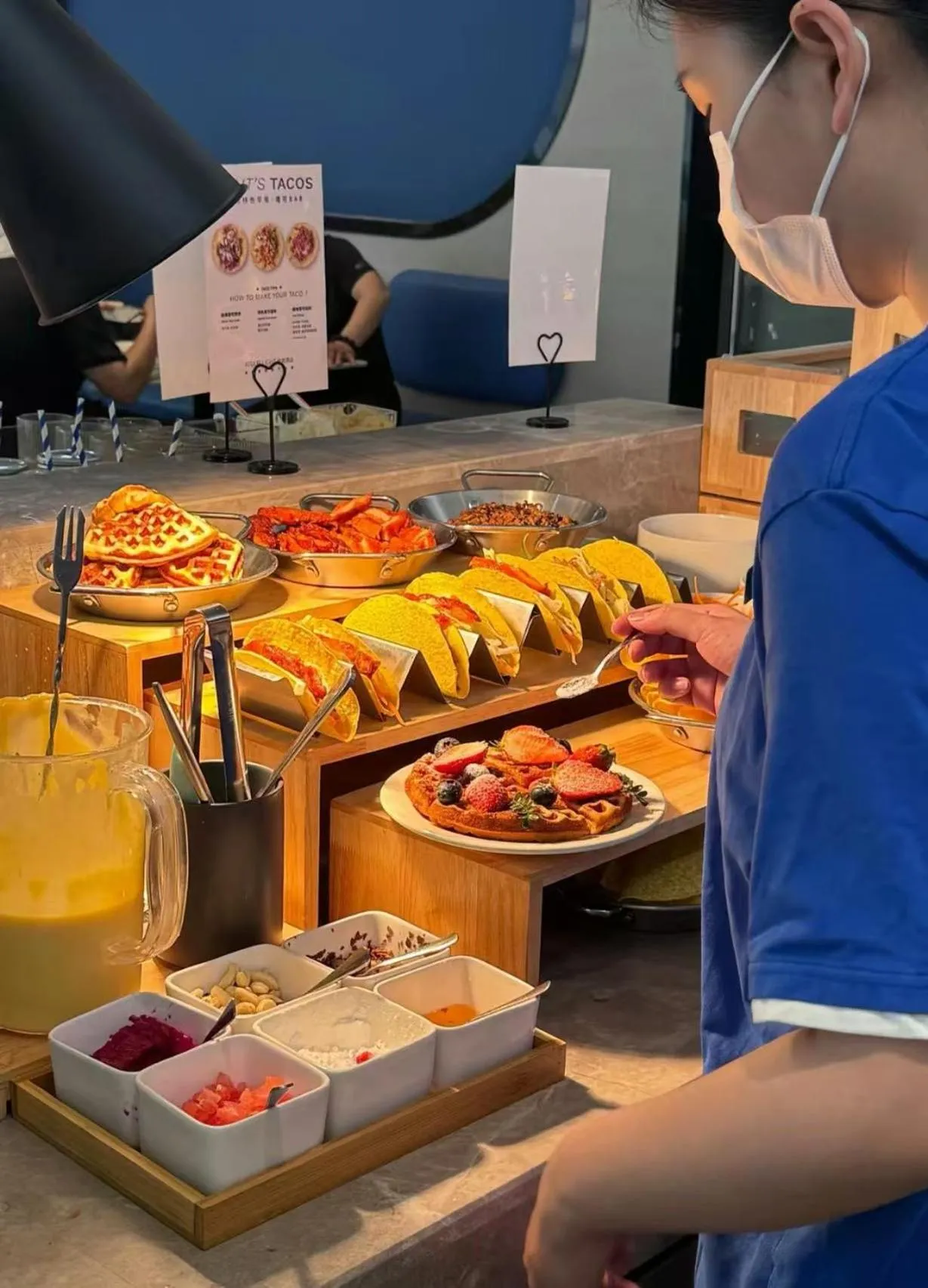 Restaurant/places to eat in Atour Light Hotel Guangzhou Pazhou Exhibition Canton Tower Subway Station