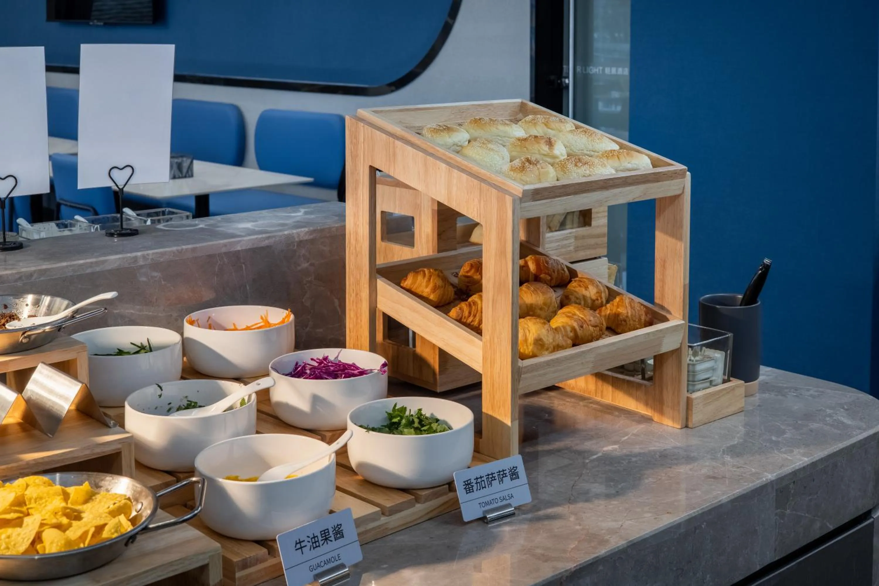 Restaurant/places to eat in Atour Light Hotel Guangzhou Pazhou Exhibition Canton Tower Subway Station