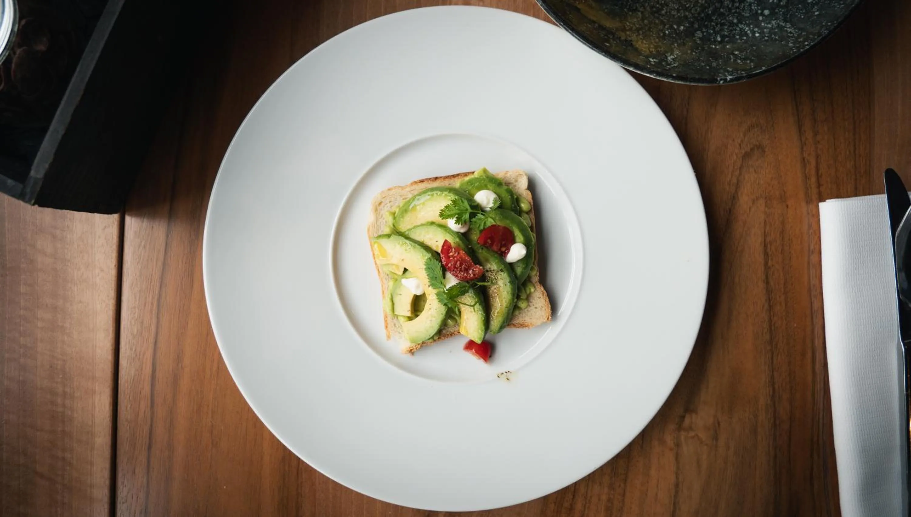 Breakfast in META SUITES historic city living