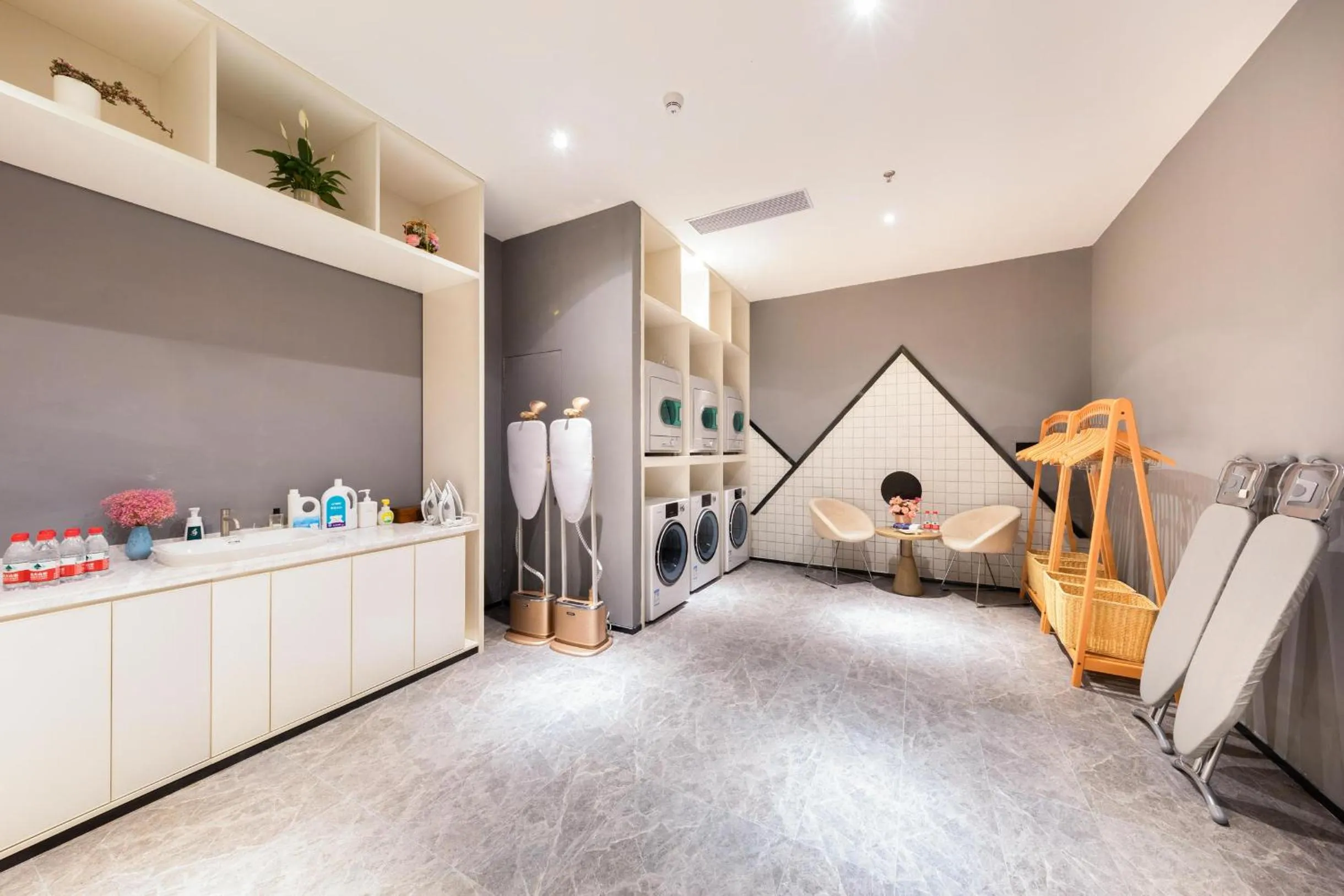 Bed in Atour Hotel Shenzhen Guangming New City