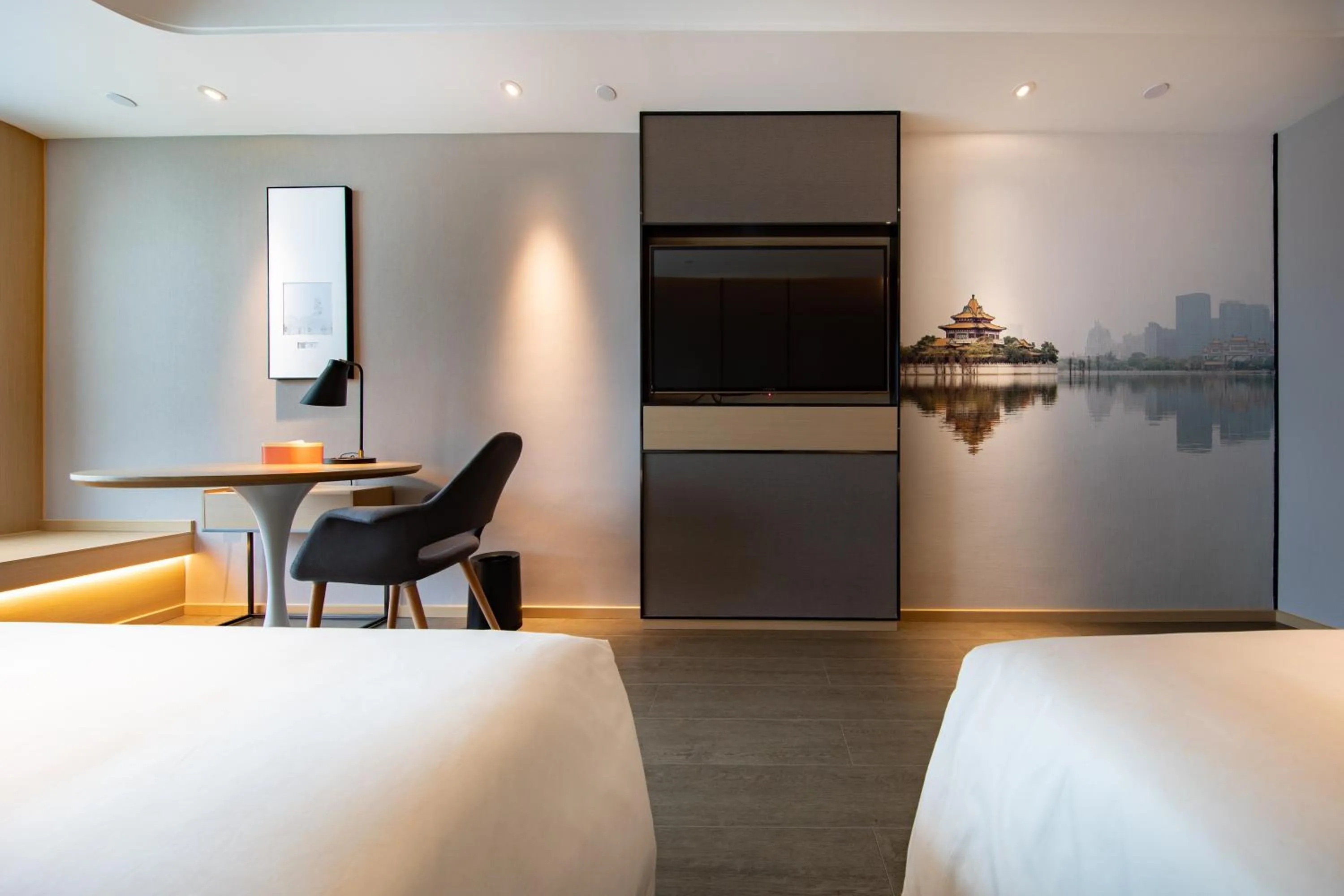 Photo of the whole room, Bed in Atour Hotel Foshan Shunde Happy Coast