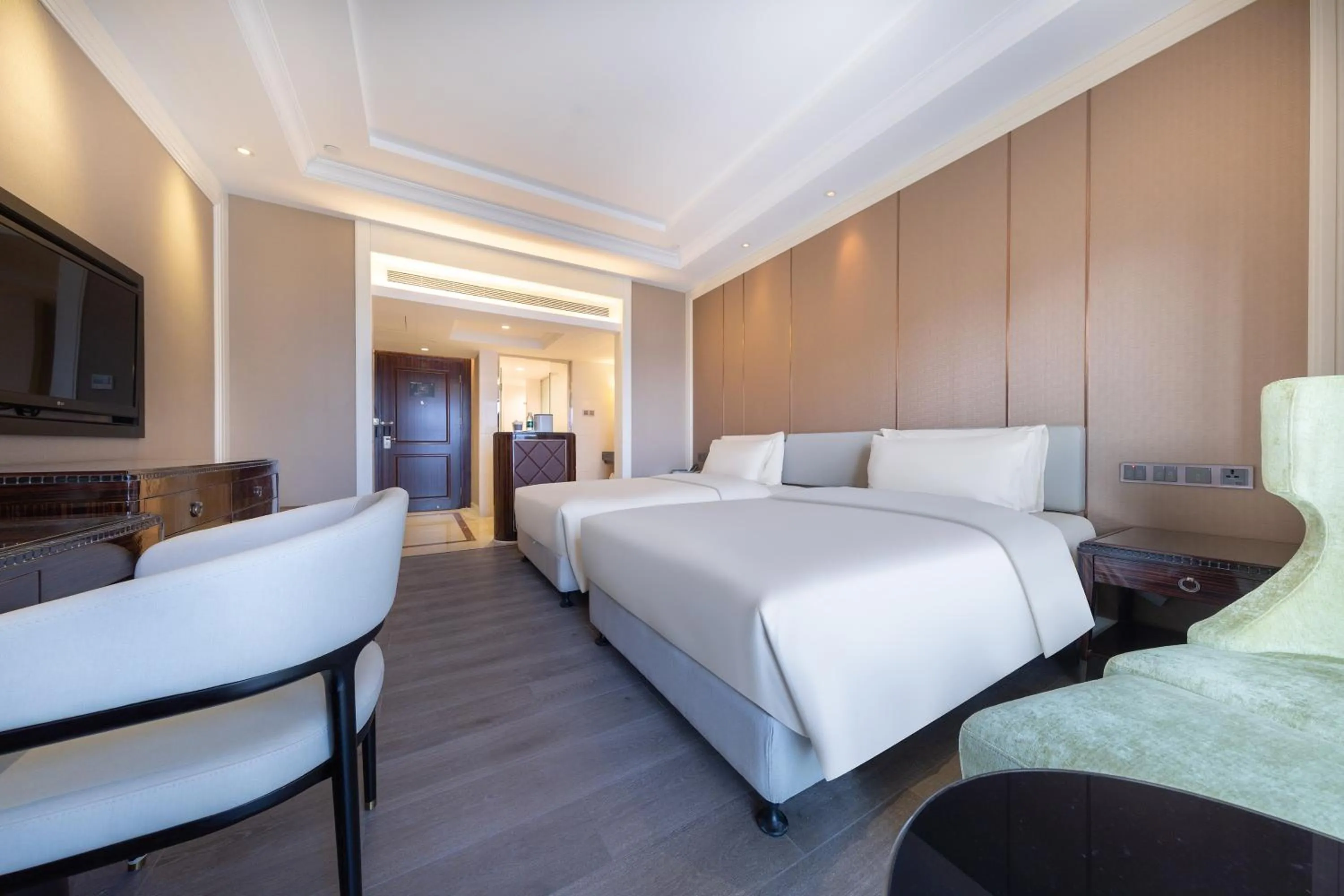 Photo of the whole room, Bed in Atour X Hotel Huizhou Huiyang Municipal Plaza