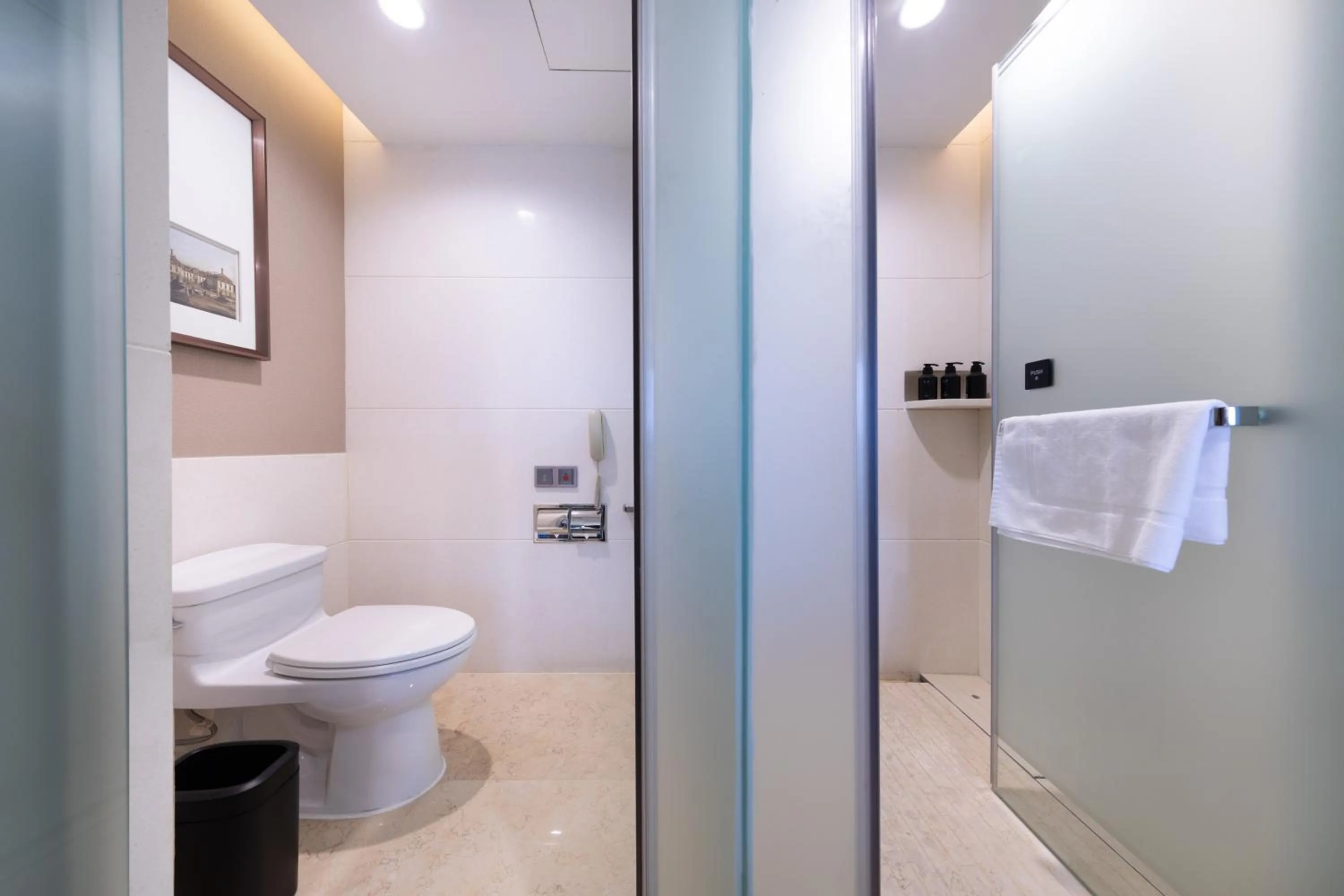 Shower in Atour X Hotel Huizhou Huiyang Municipal Plaza