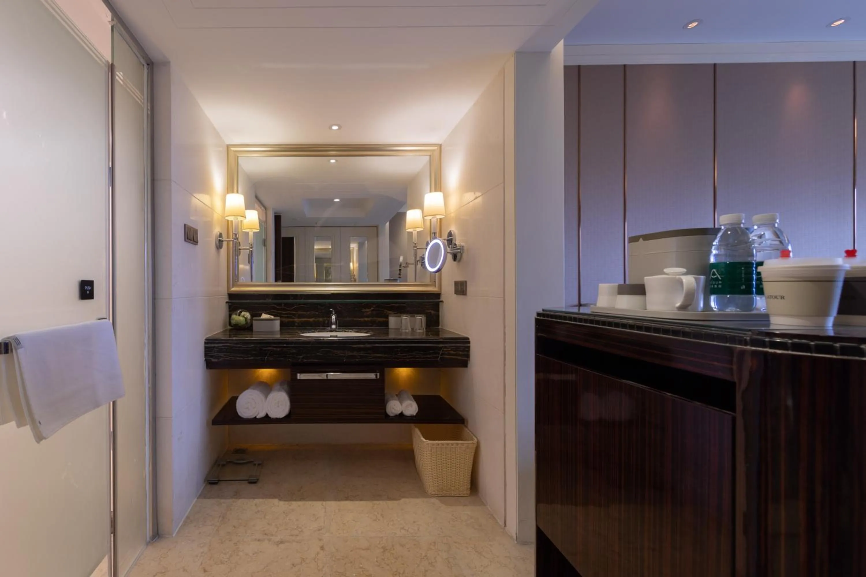 Bathroom in Atour X Hotel Huizhou Huiyang Municipal Plaza