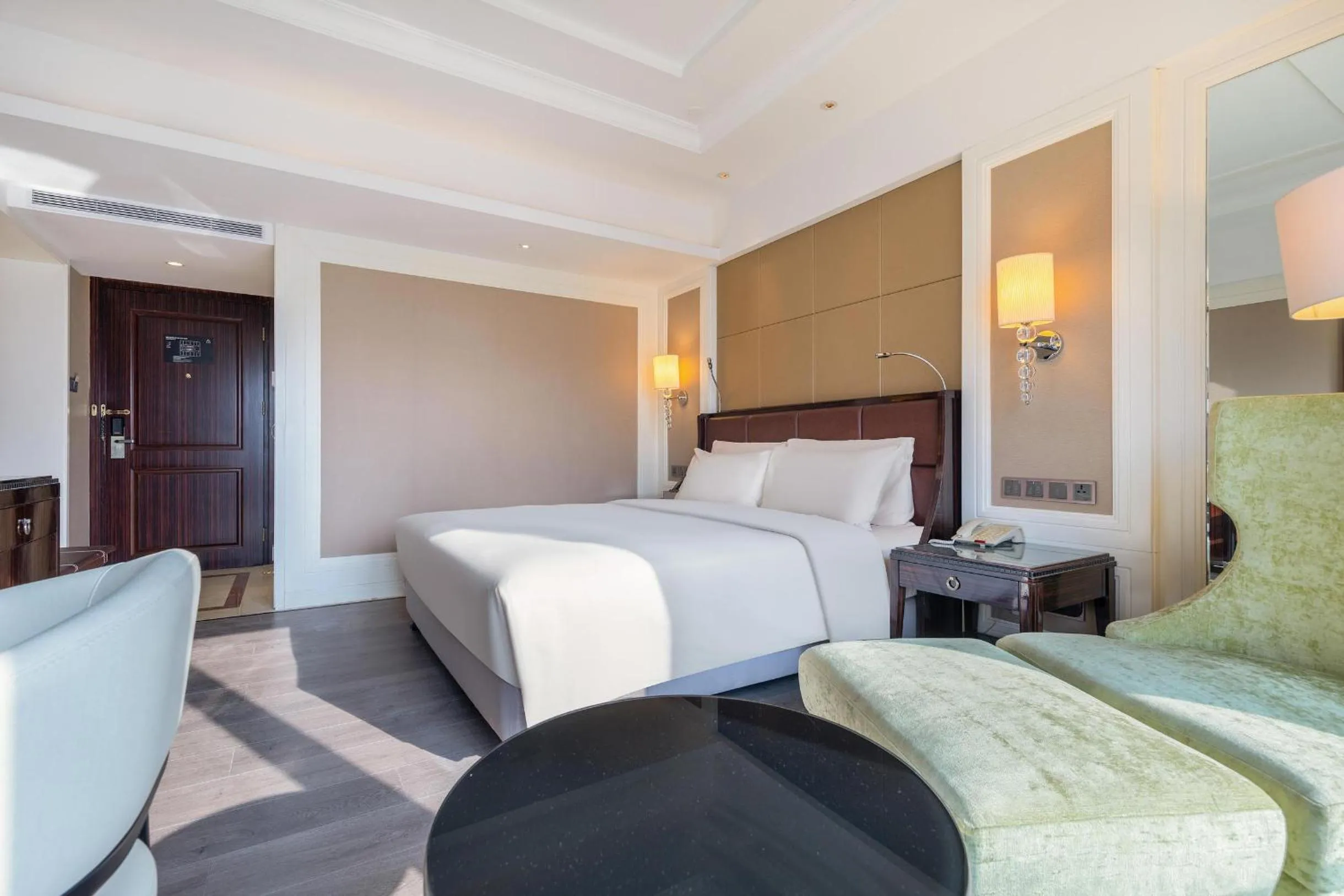 Bed in Atour X Hotel Huizhou Huiyang Municipal Plaza