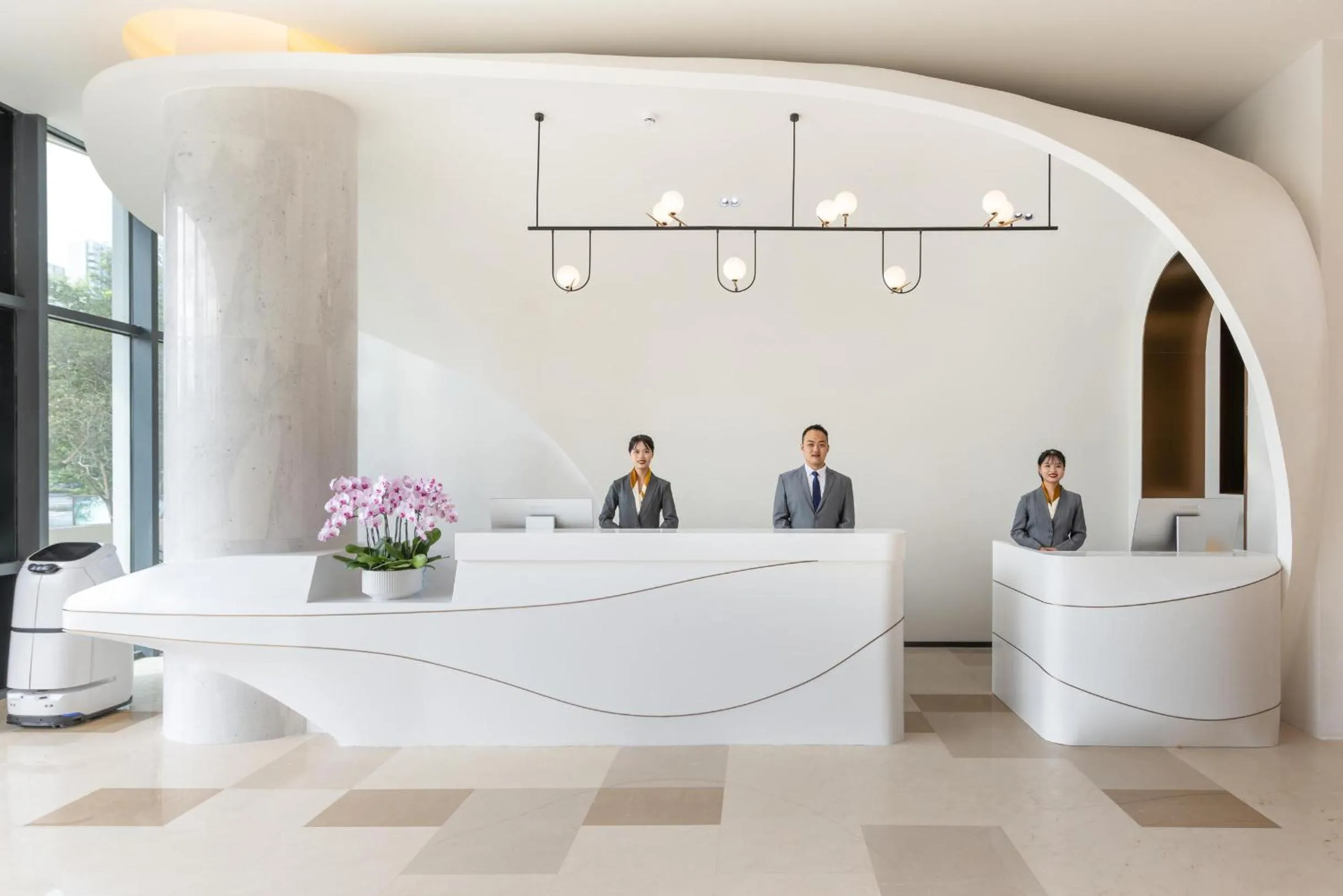 Atour Hotel Zhongshan Nantou Haiya Colorful City