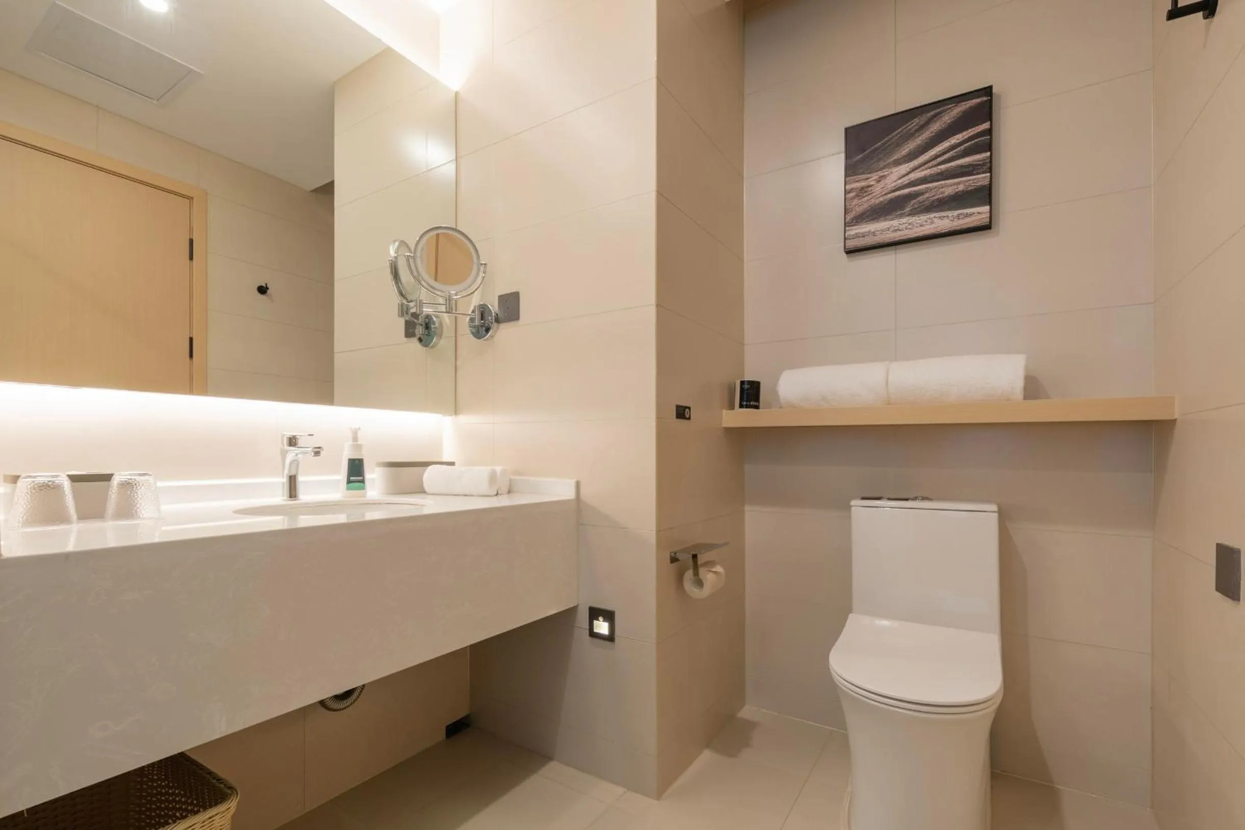 Atour X Hotel Chengdu Longquan Automobile City