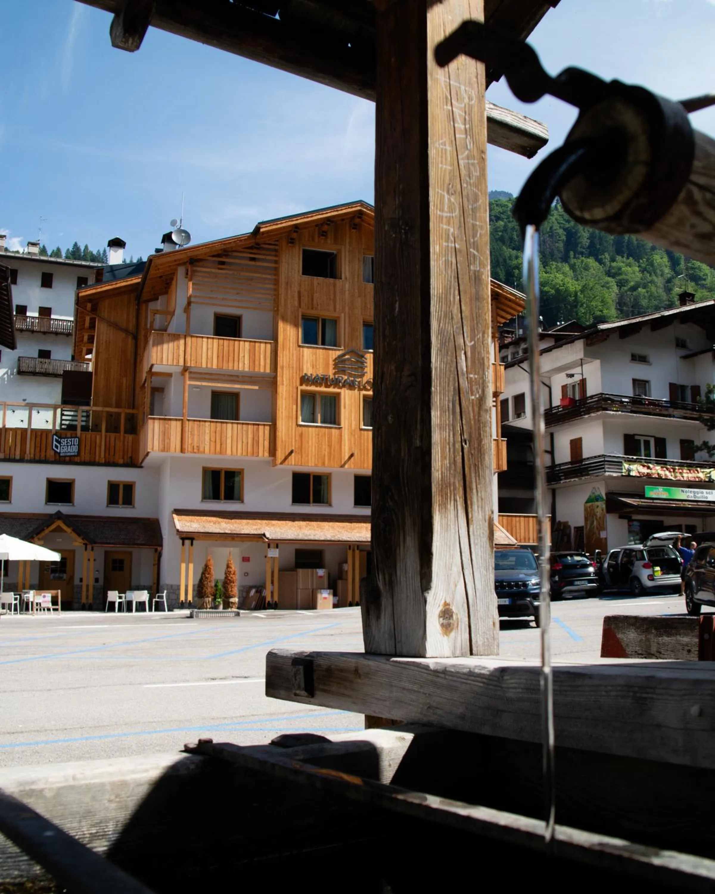 Facade/entrance in Naturae Lodge Wellness & Spa