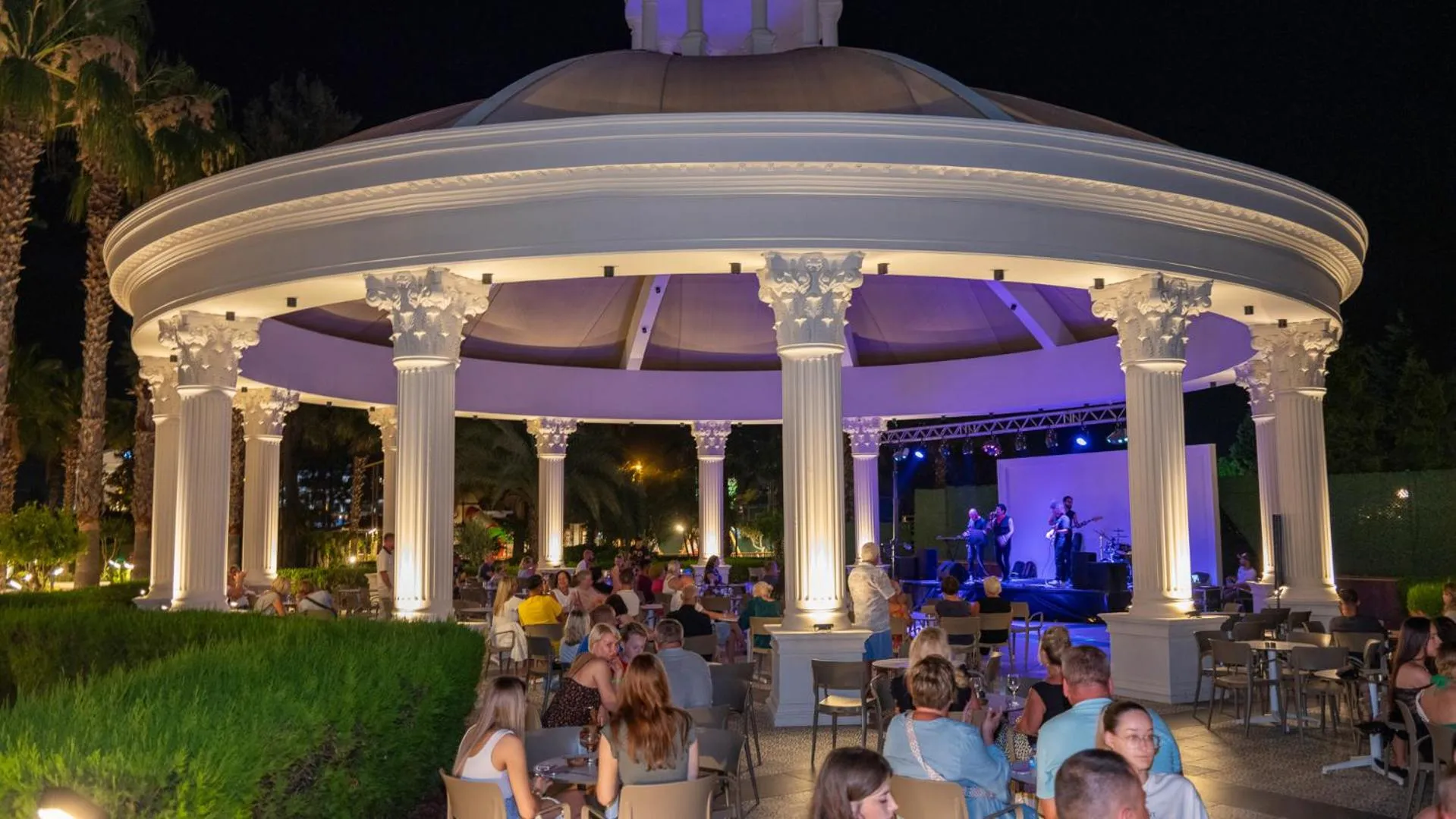 group of guests in Numa Club Side Hotel - Ultra All Inclusive