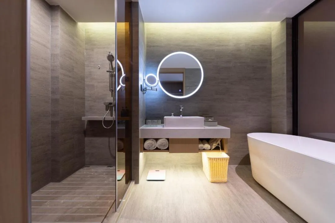 Shower in Atour Hotel Dongguan Fenggang
