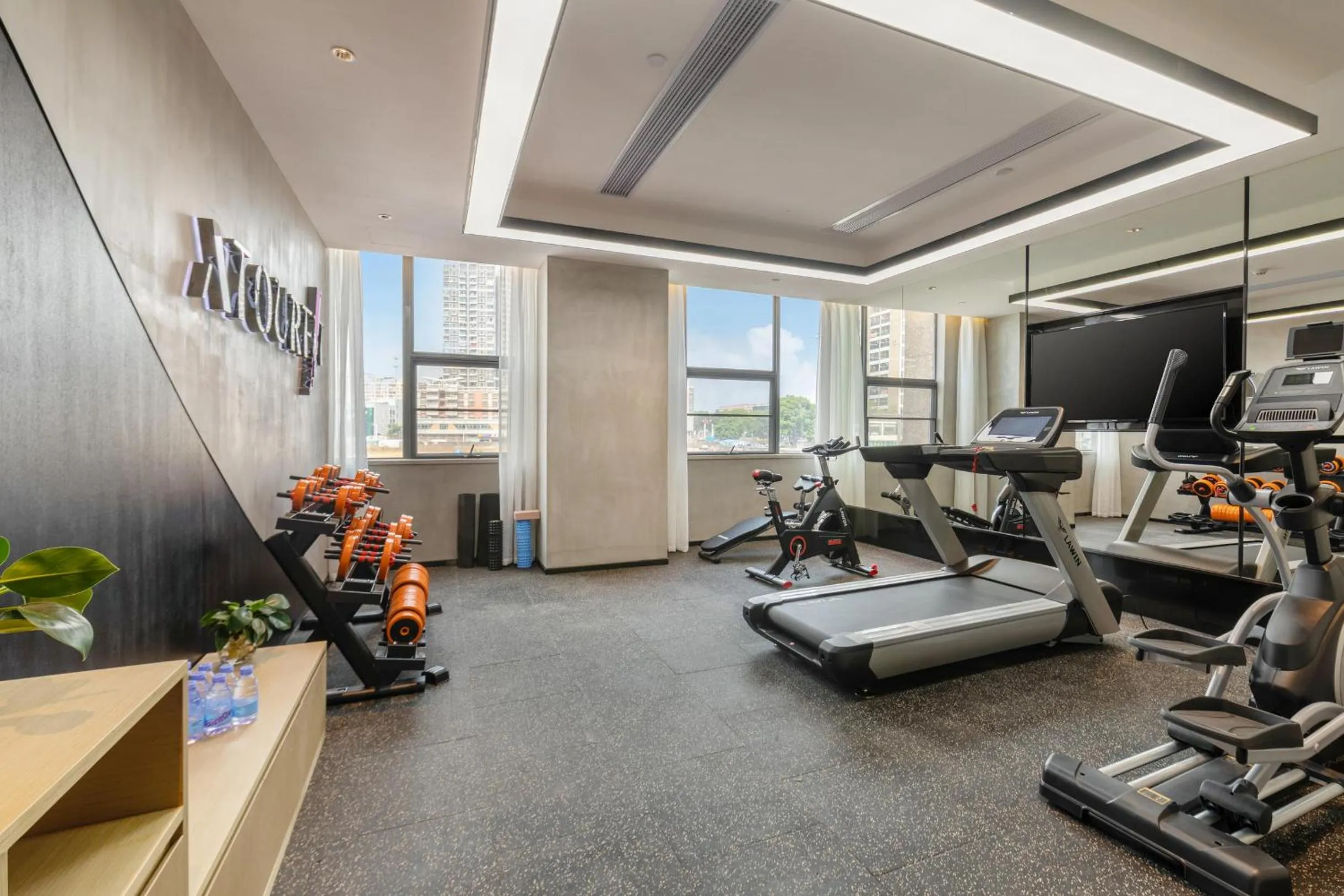 Fitness centre/facilities in Atour Hotel Dongguan Fenggang