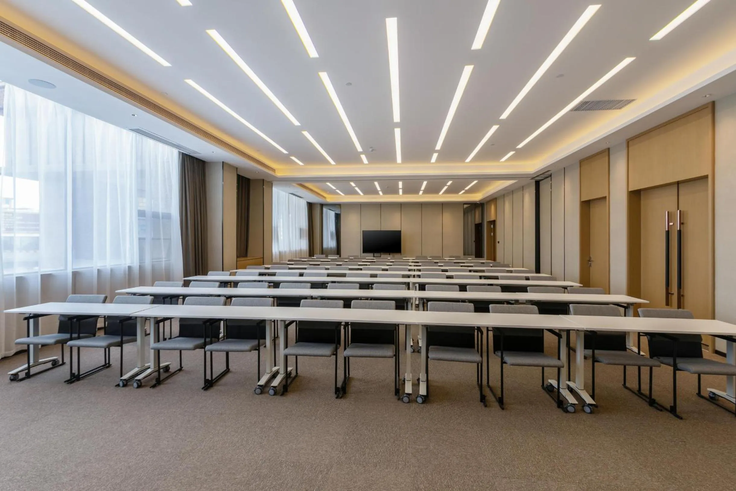 Meeting/conference room in Atour Hotel Dongguan Fenggang