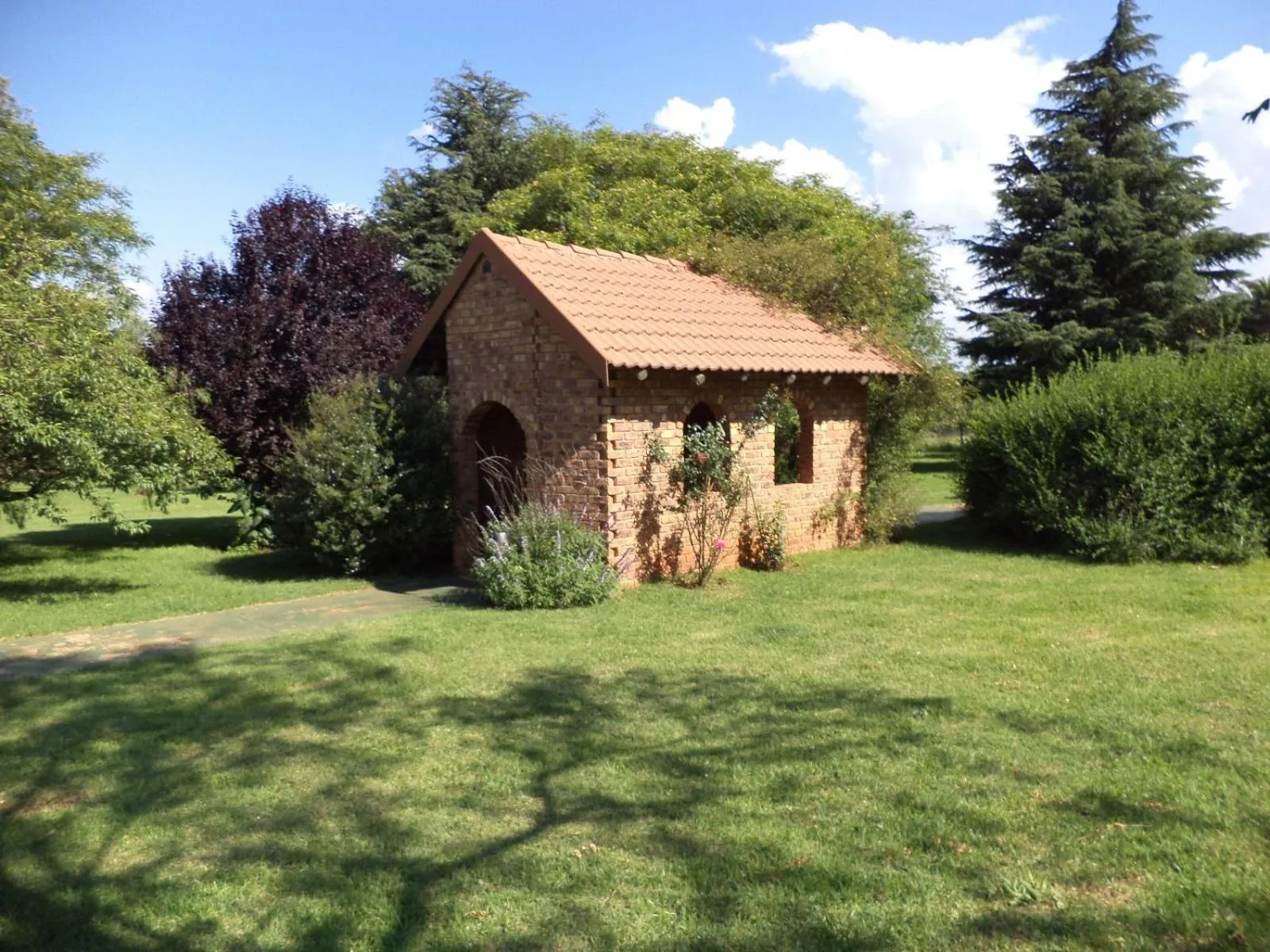 Property building in Gateway Guesthouse