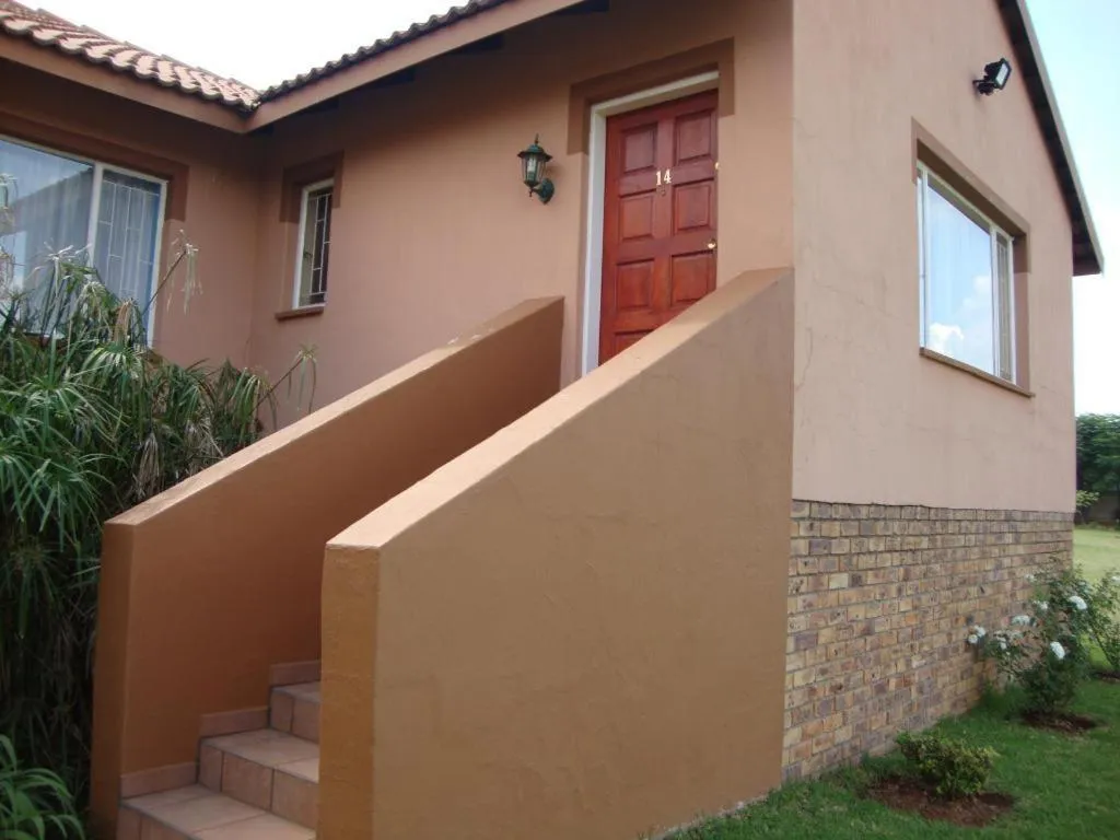 Property building in Gateway Guesthouse