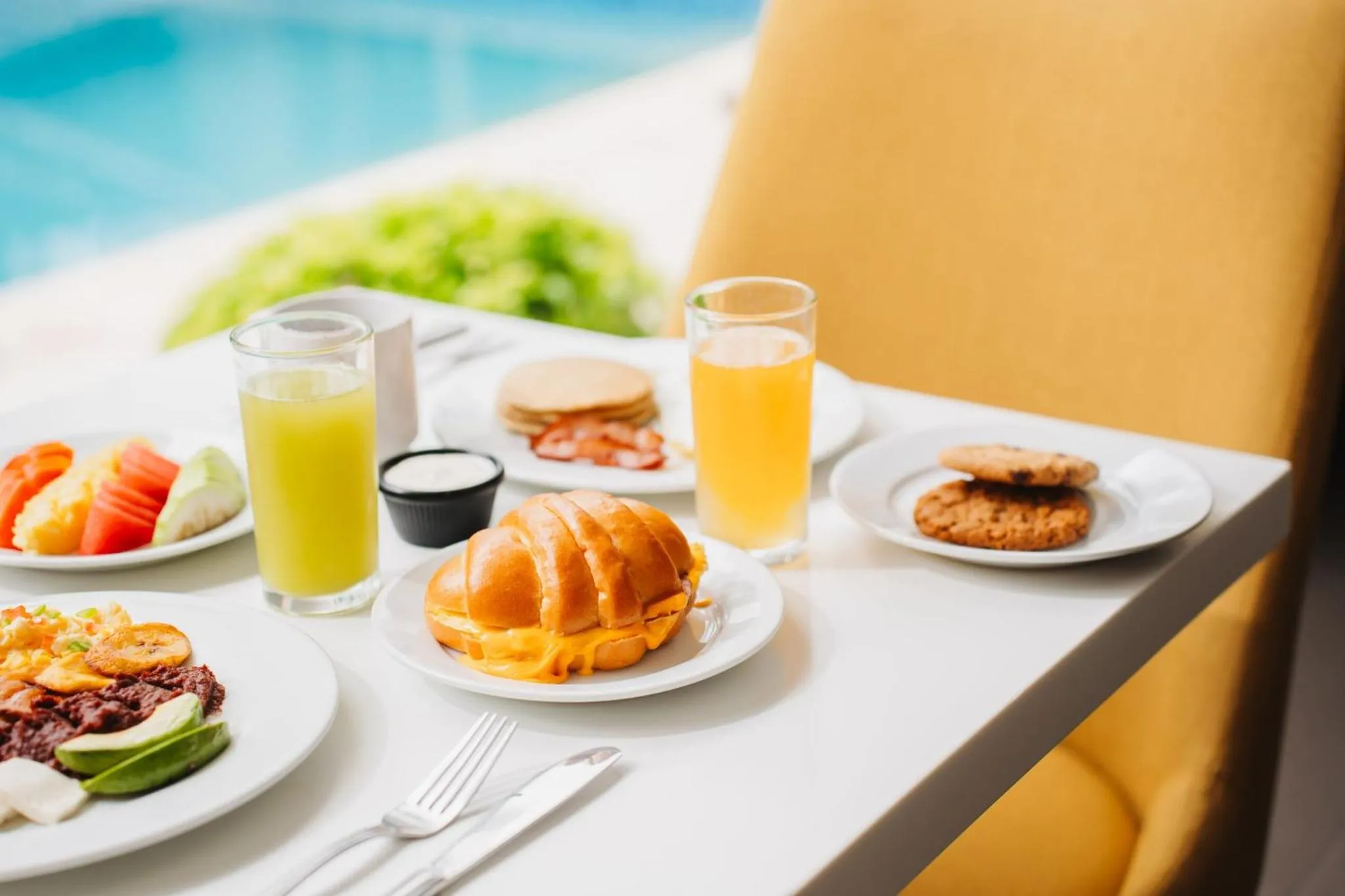 Restaurant/places to eat in Holiday Inn Express Tegucigalpa by IHG