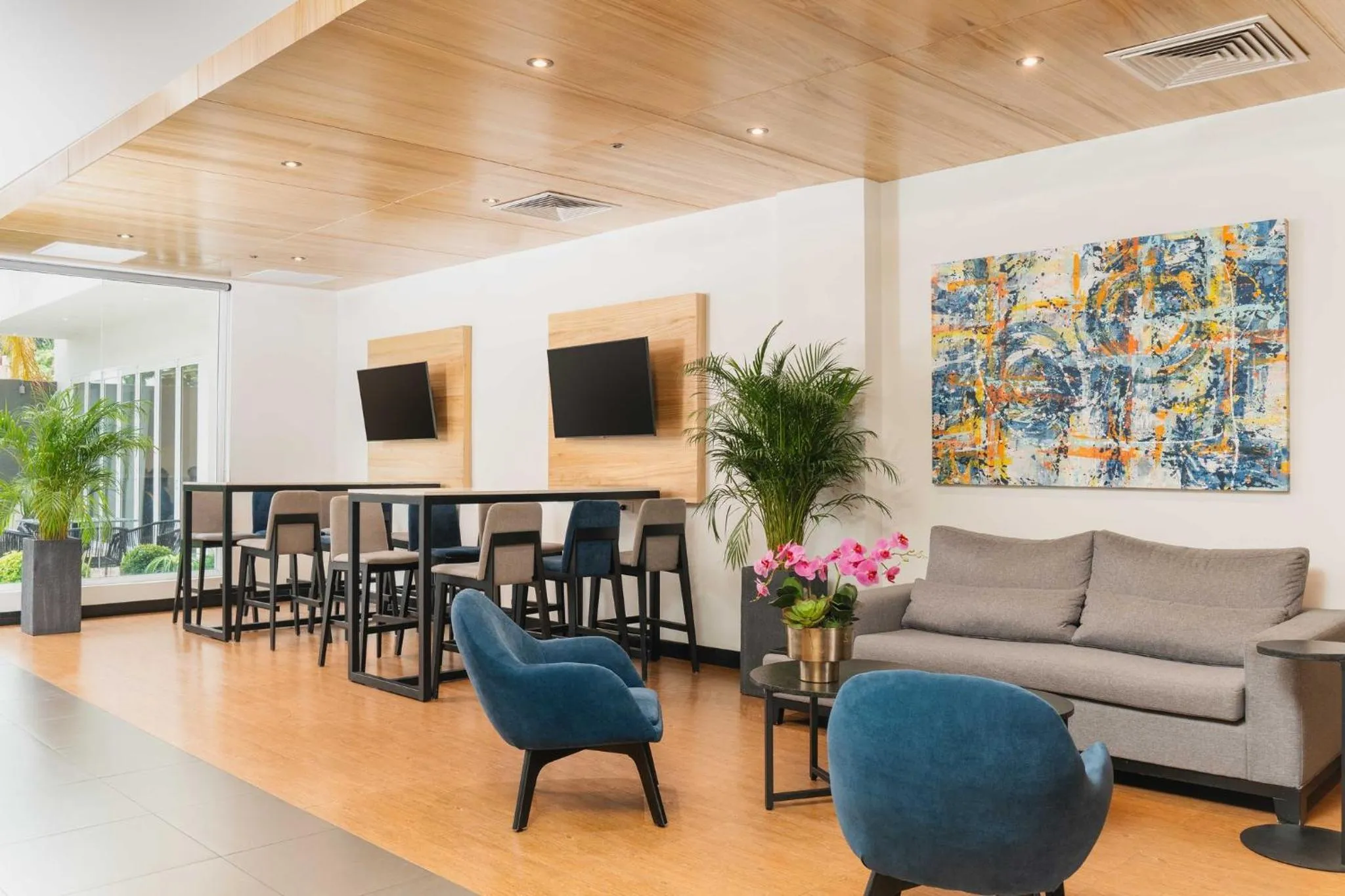 Property building in Holiday Inn Express Tegucigalpa by IHG