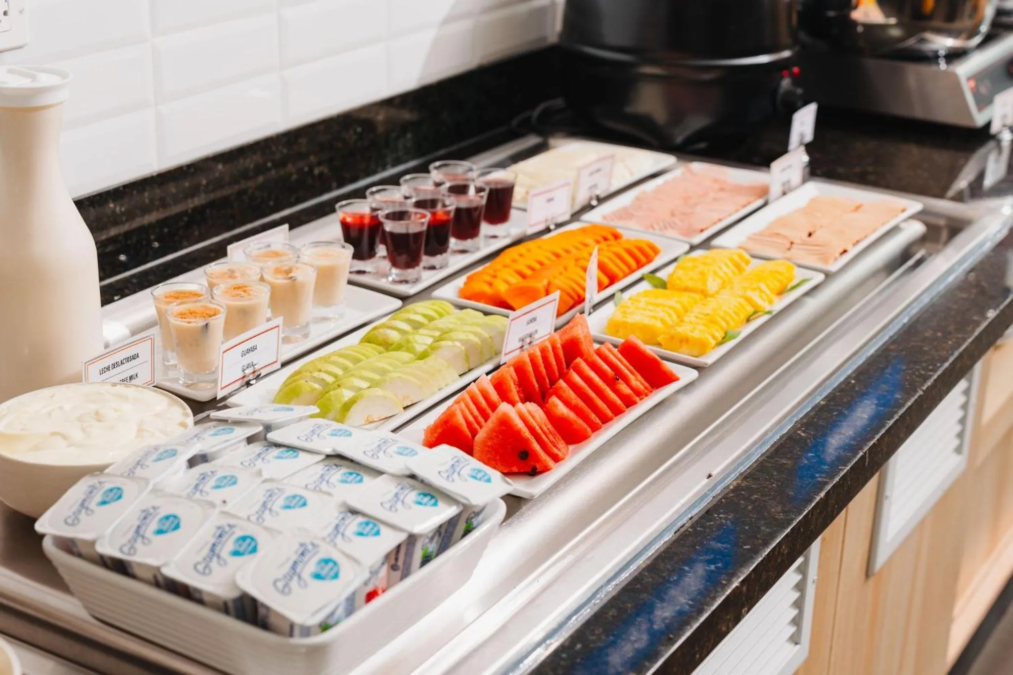 Restaurant/places to eat in Holiday Inn Express Tegucigalpa by IHG