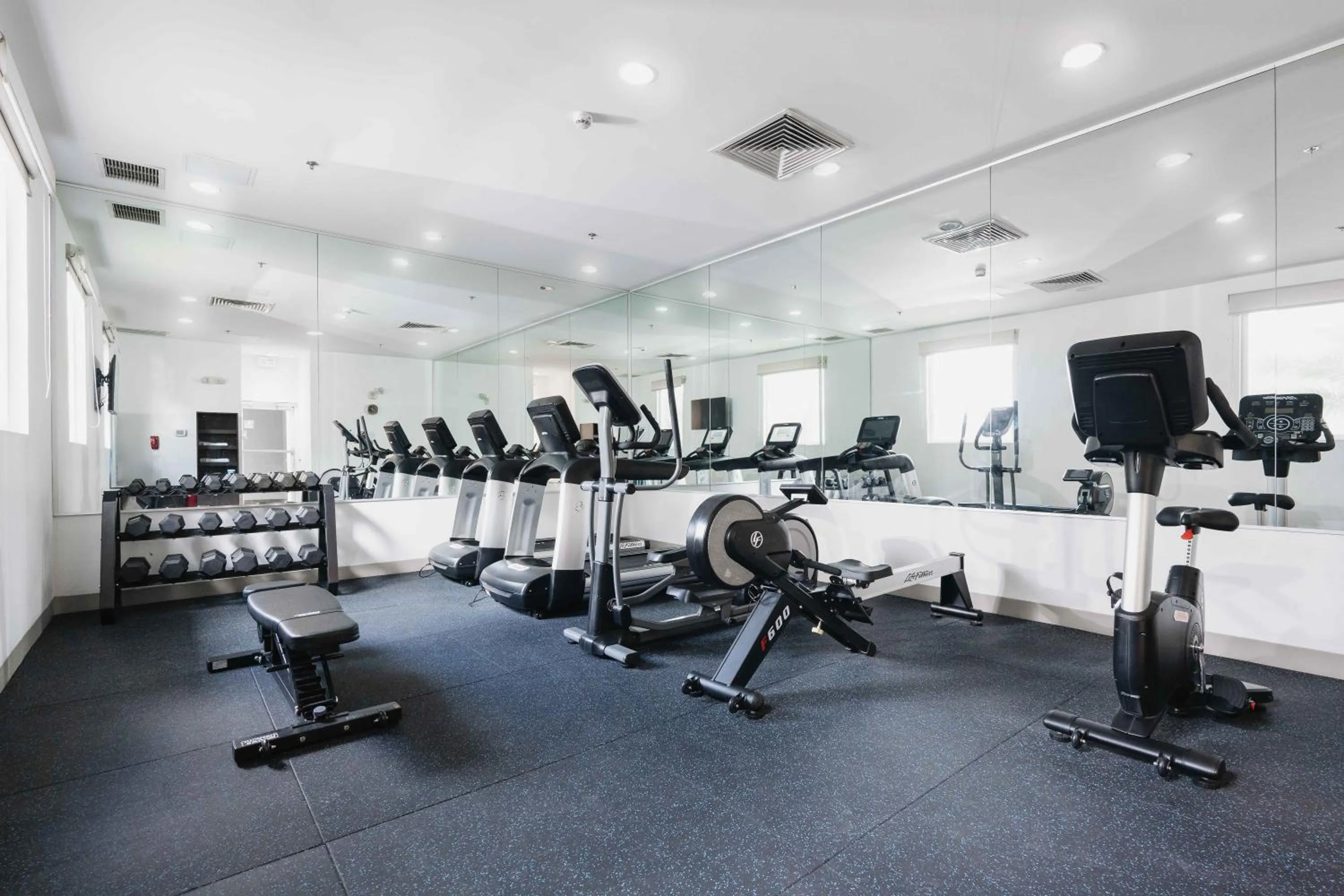 Fitness centre/facilities in Holiday Inn Express Tegucigalpa by IHG
