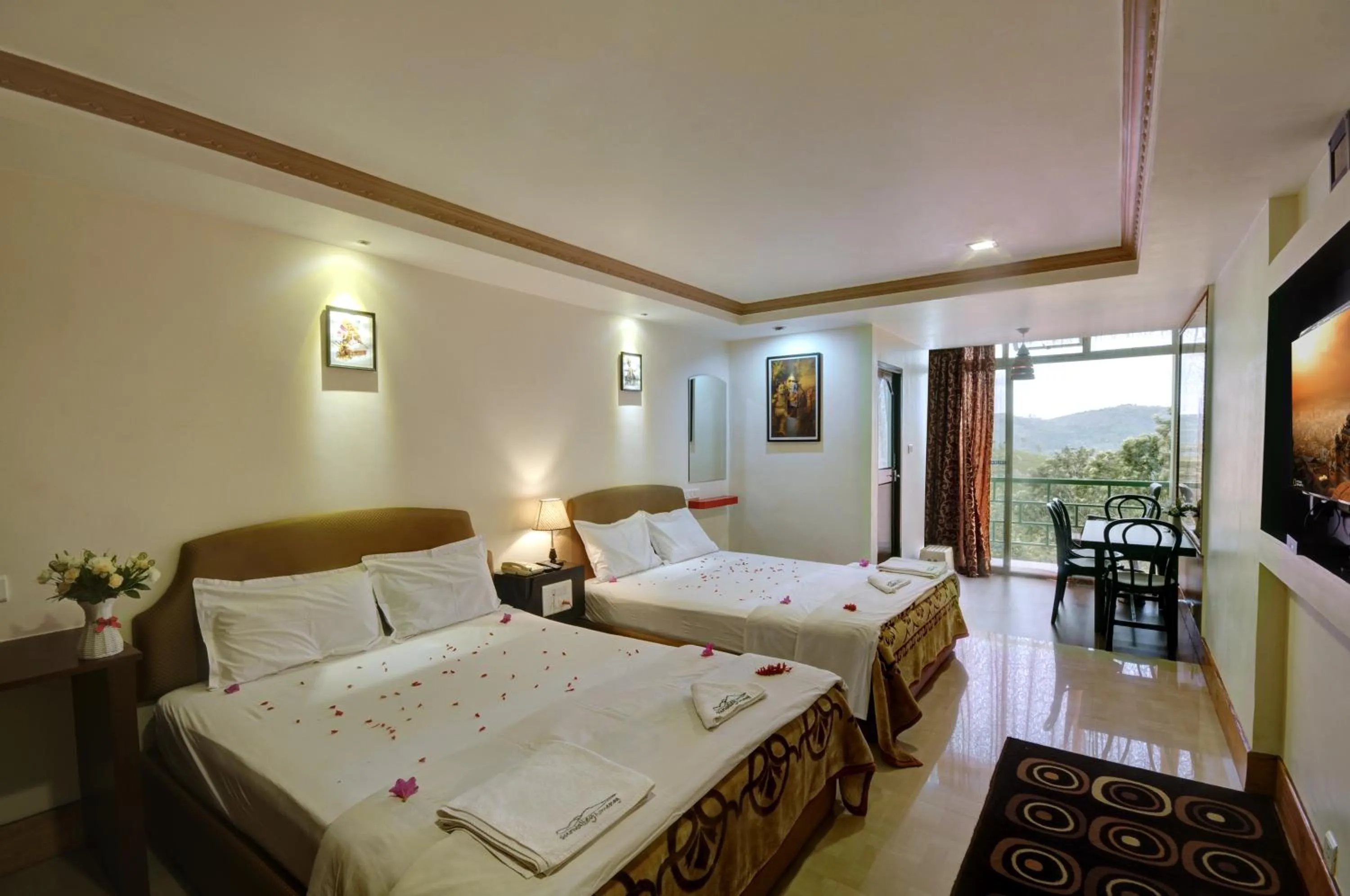 Balcony/Terrace, Bed in Sunvalley Homestay