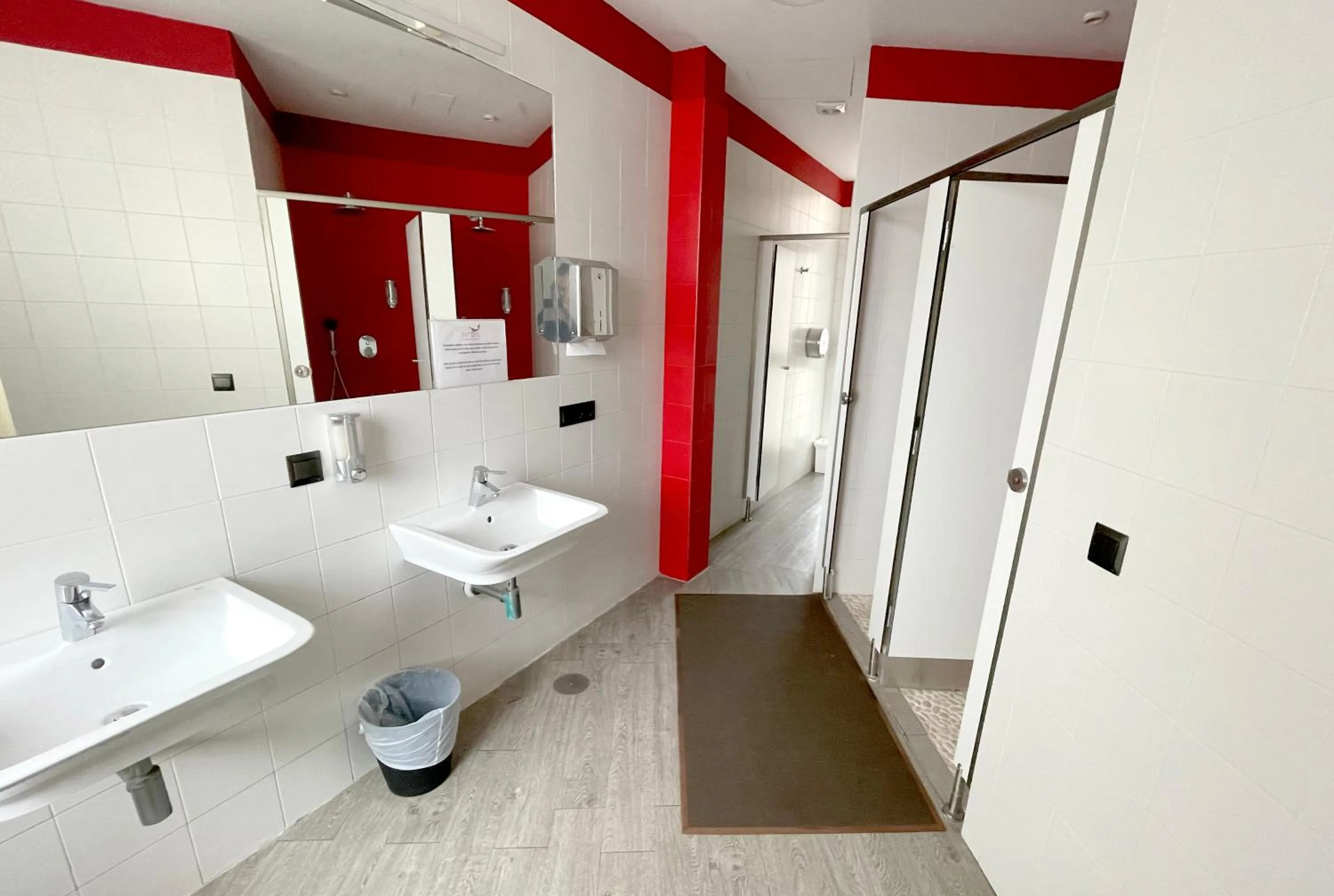 Shower in Ritual Alameda Sevilla