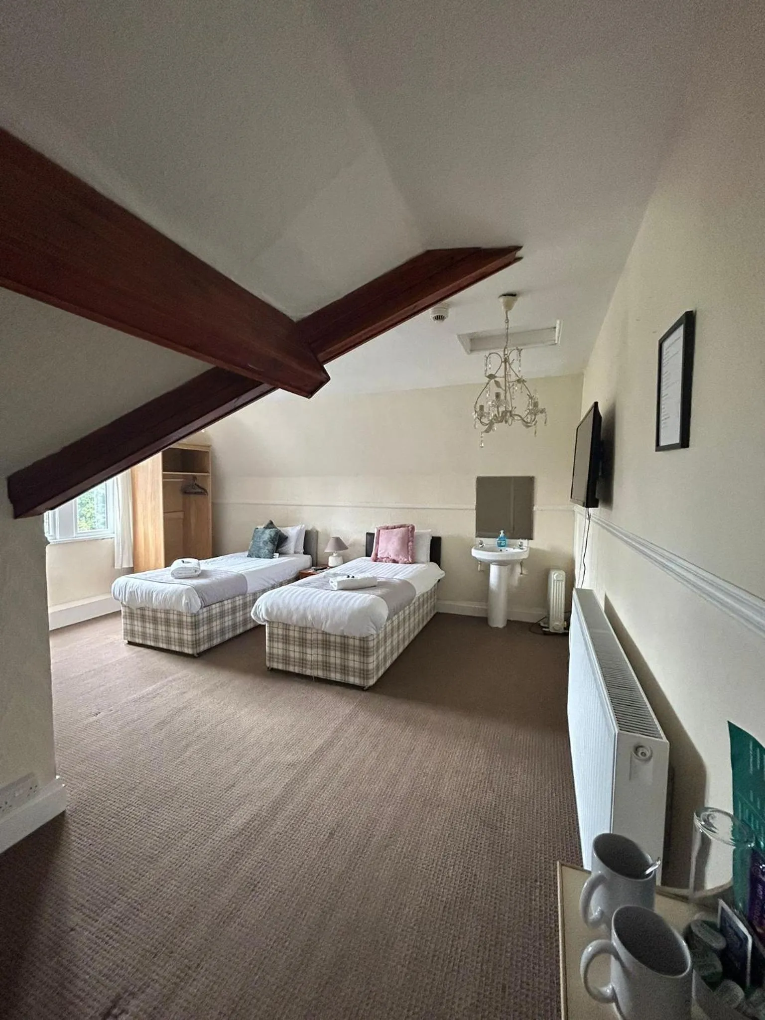 Bed in The Wheatley Hotel