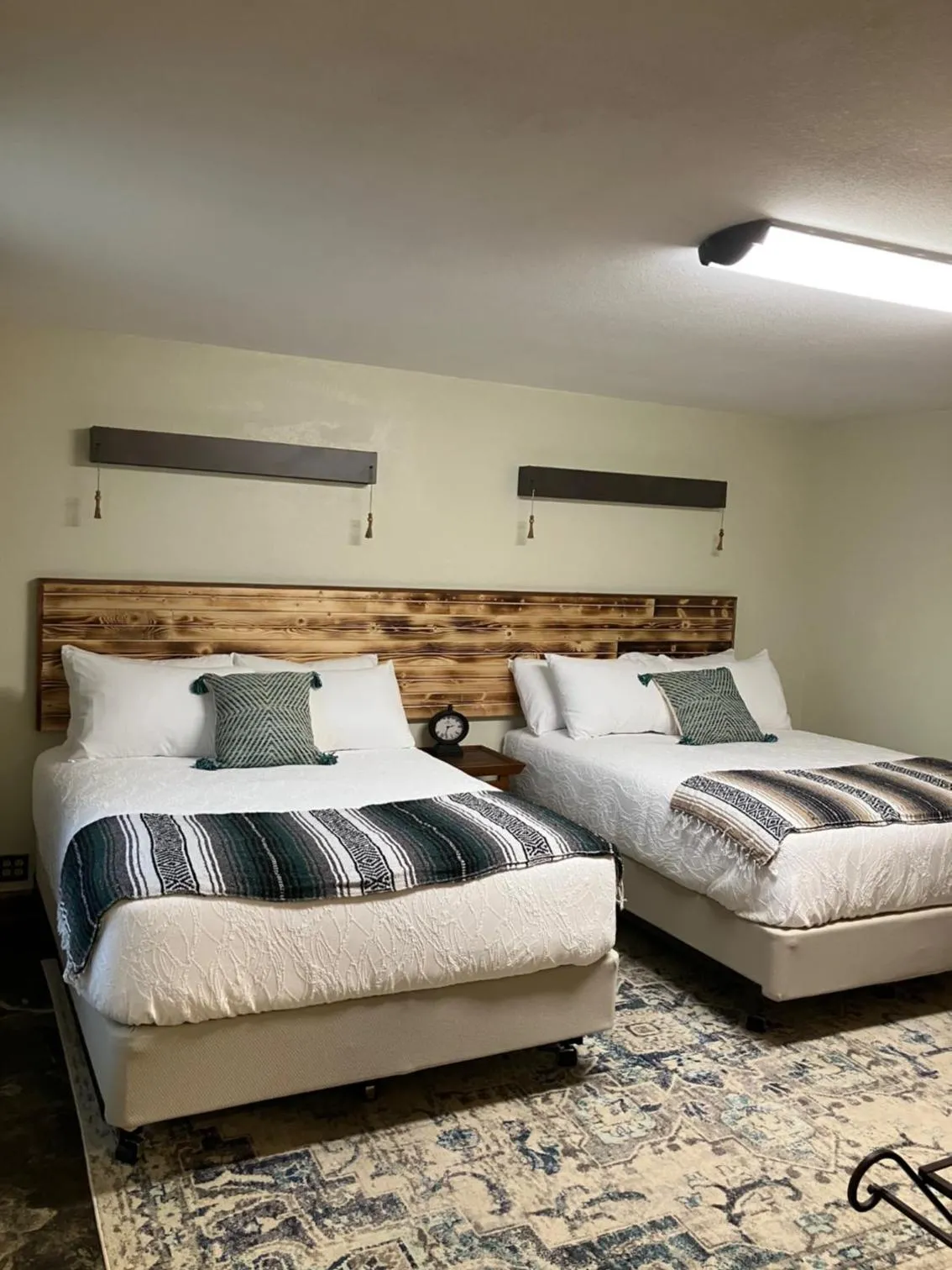 Bed in Prairie Rose Inn