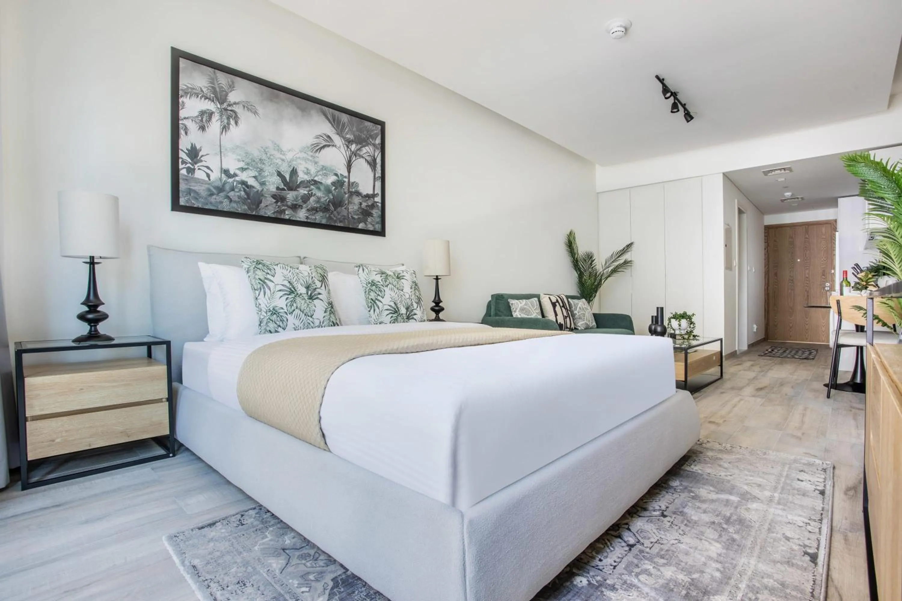 Bed in Frank Porter - Ahad Residences