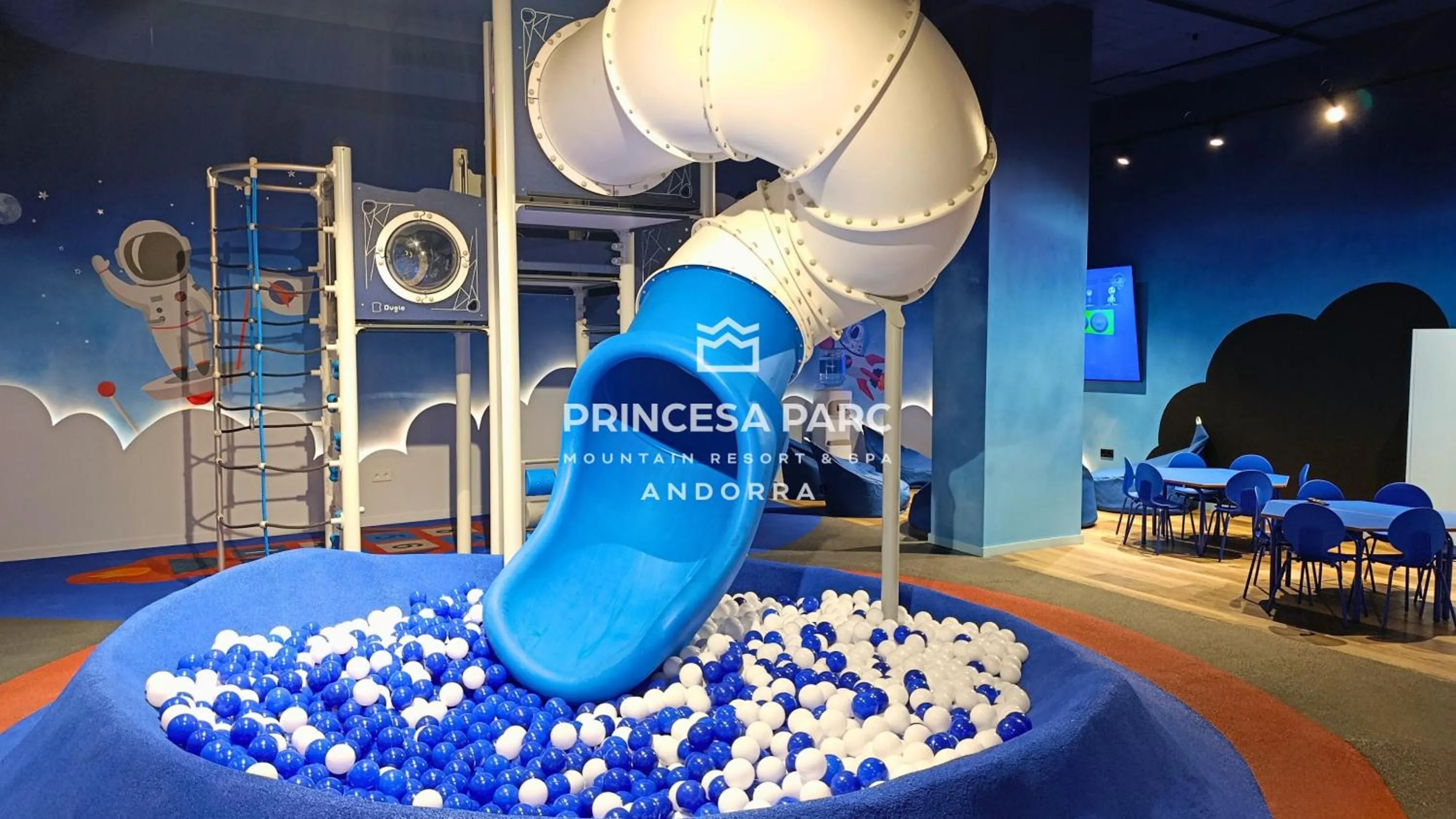 Children play ground in Hotel Princesa Parc Excellence