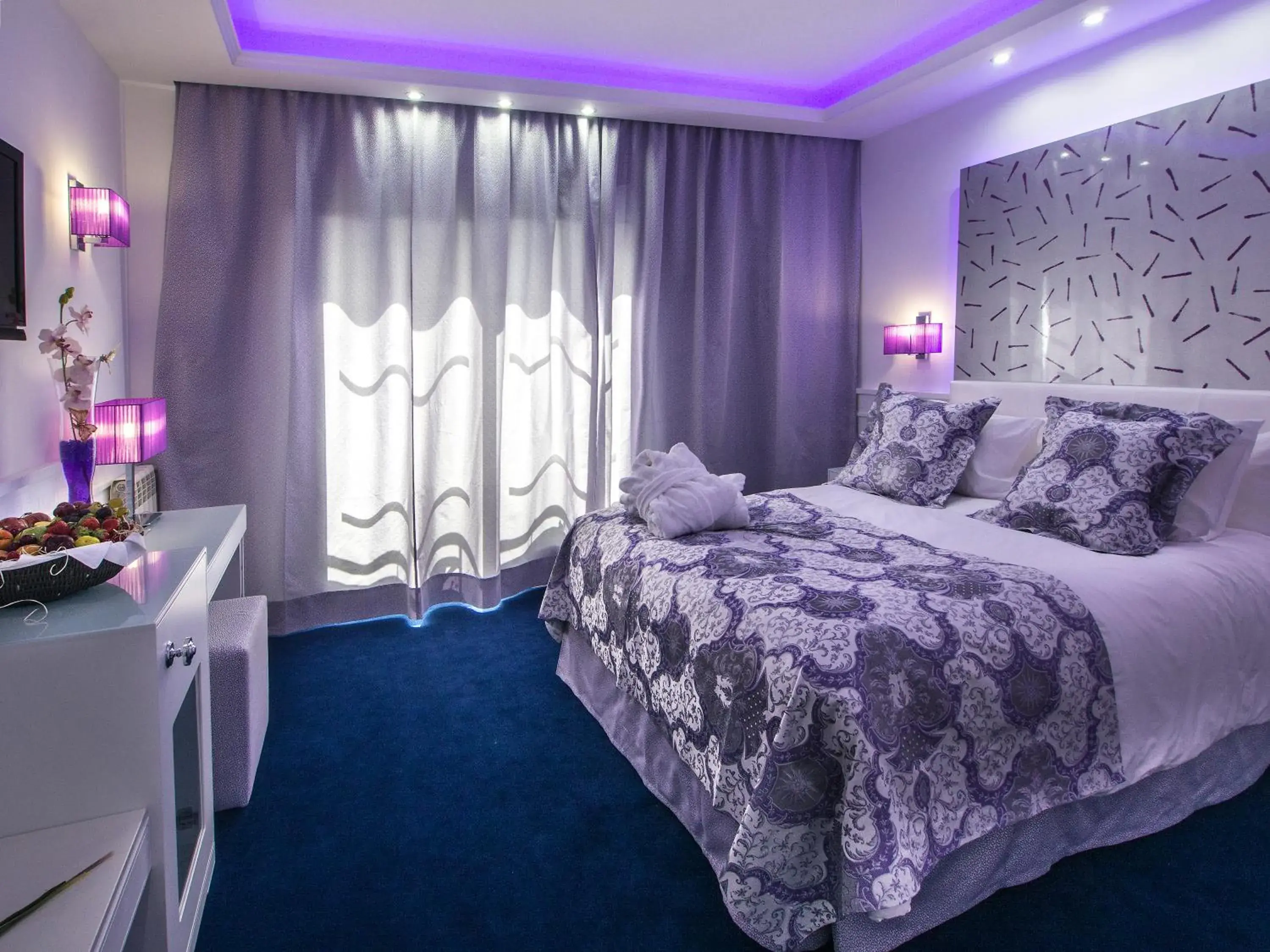 Standard Single Room with Mountain View in Hotel Princesa Parc Excellence Standard Single Room with Mountain View in Hotel Princesa Parc Excellence