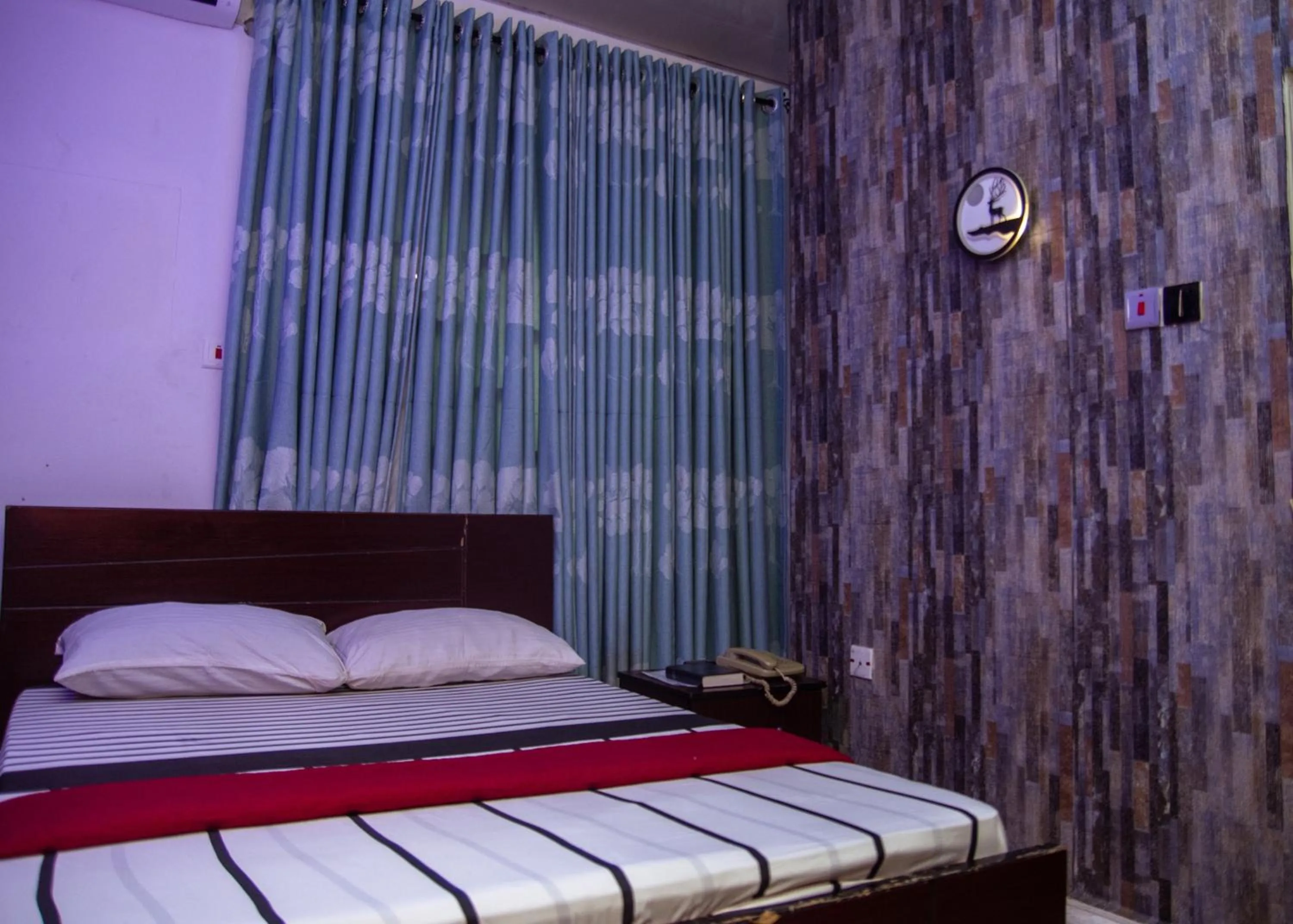 Bed in Haffy Executive Hotels and Suite