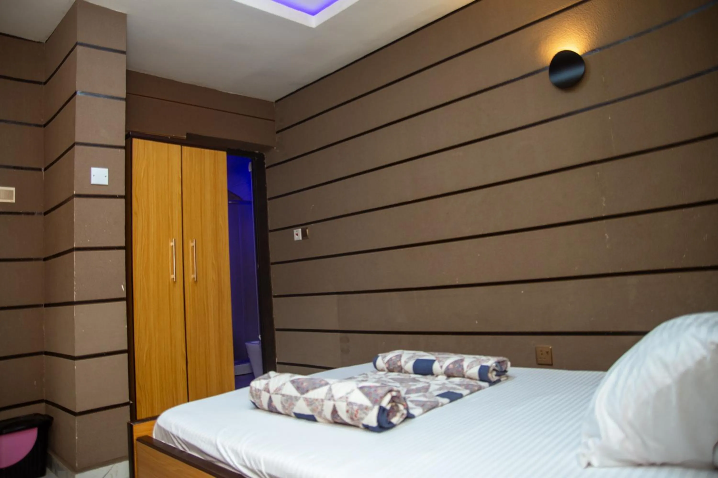 Photo of the whole room, Bed in Haffy Executive Hotels and Suite