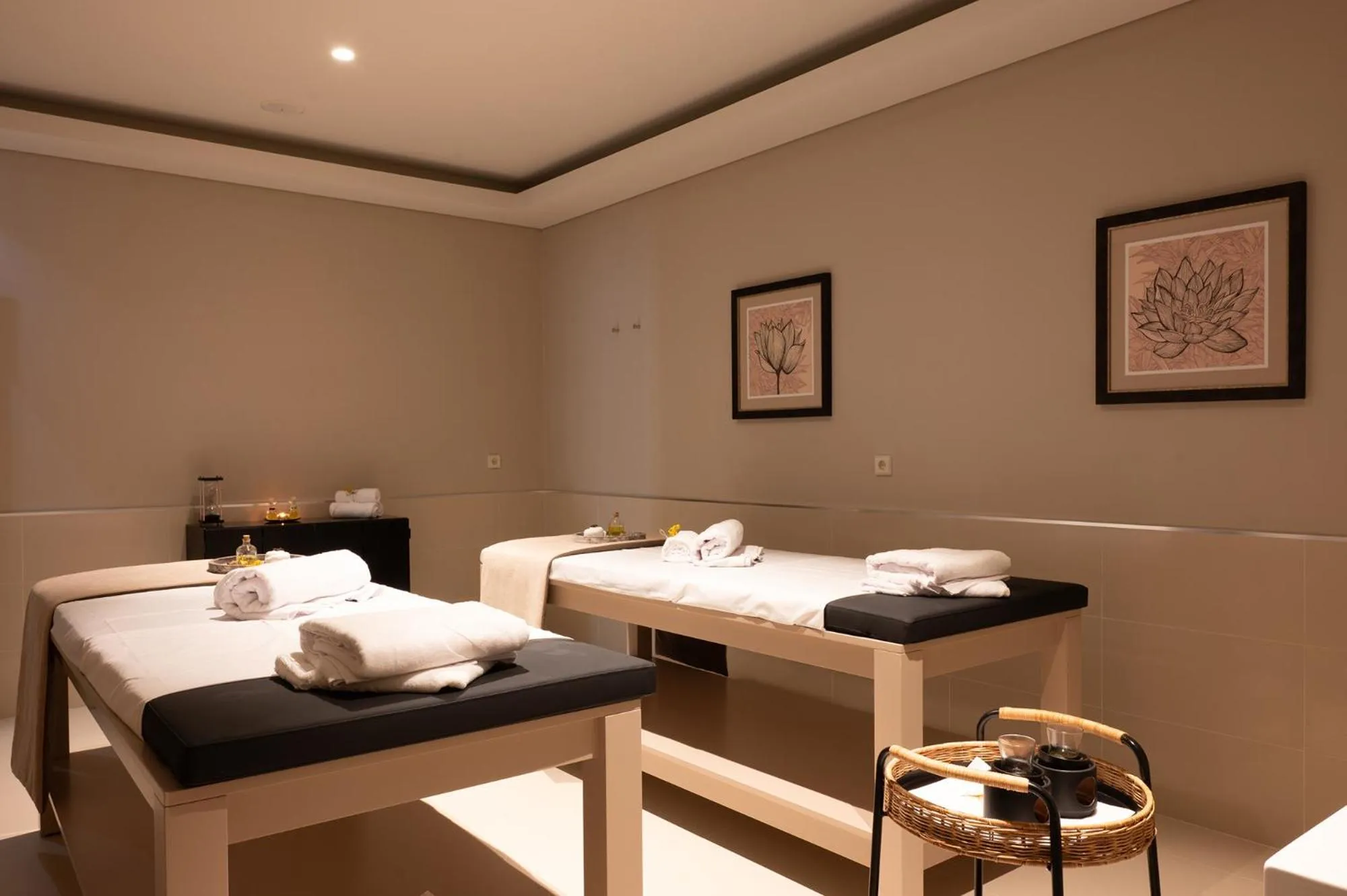 Massage, Bed in Vila Gale Collection Figueira da Foz